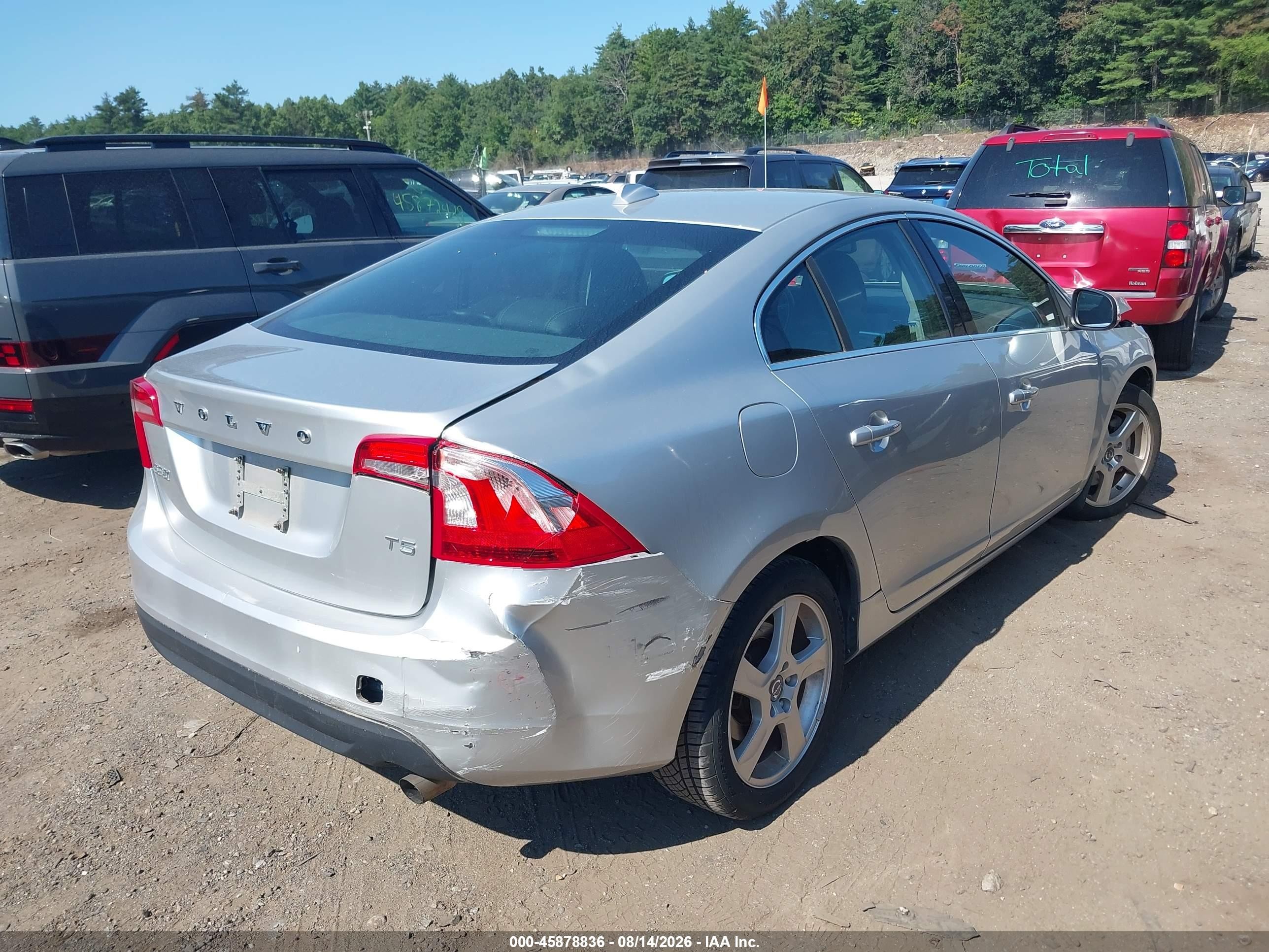 2012 Volvo S60 T5/t5 W/moonroof Silver vin: YV1622FS2C2129126
