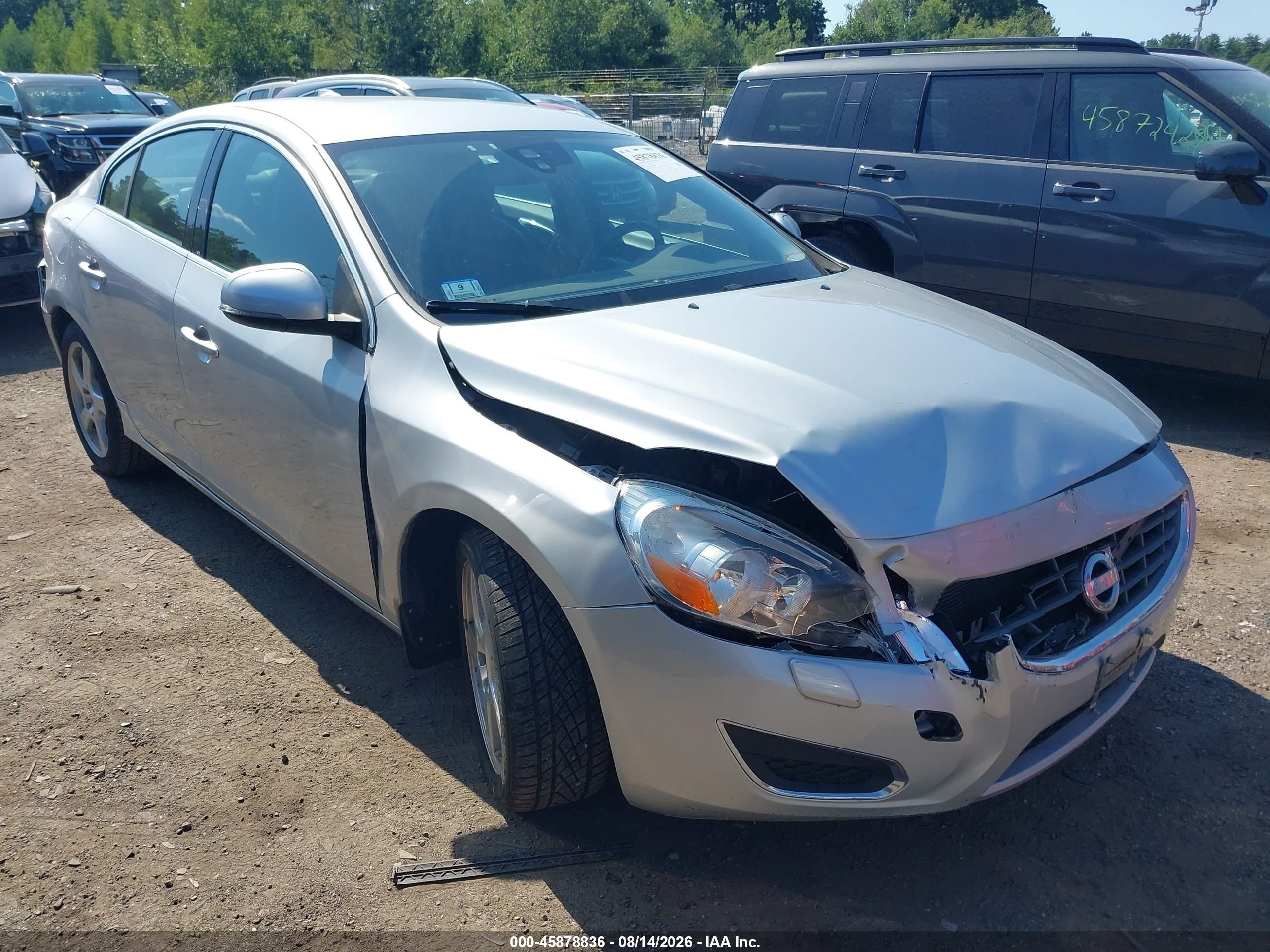 2012 Volvo S60 T5/t5 W/moonroof Silver vin: YV1622FS2C2129126