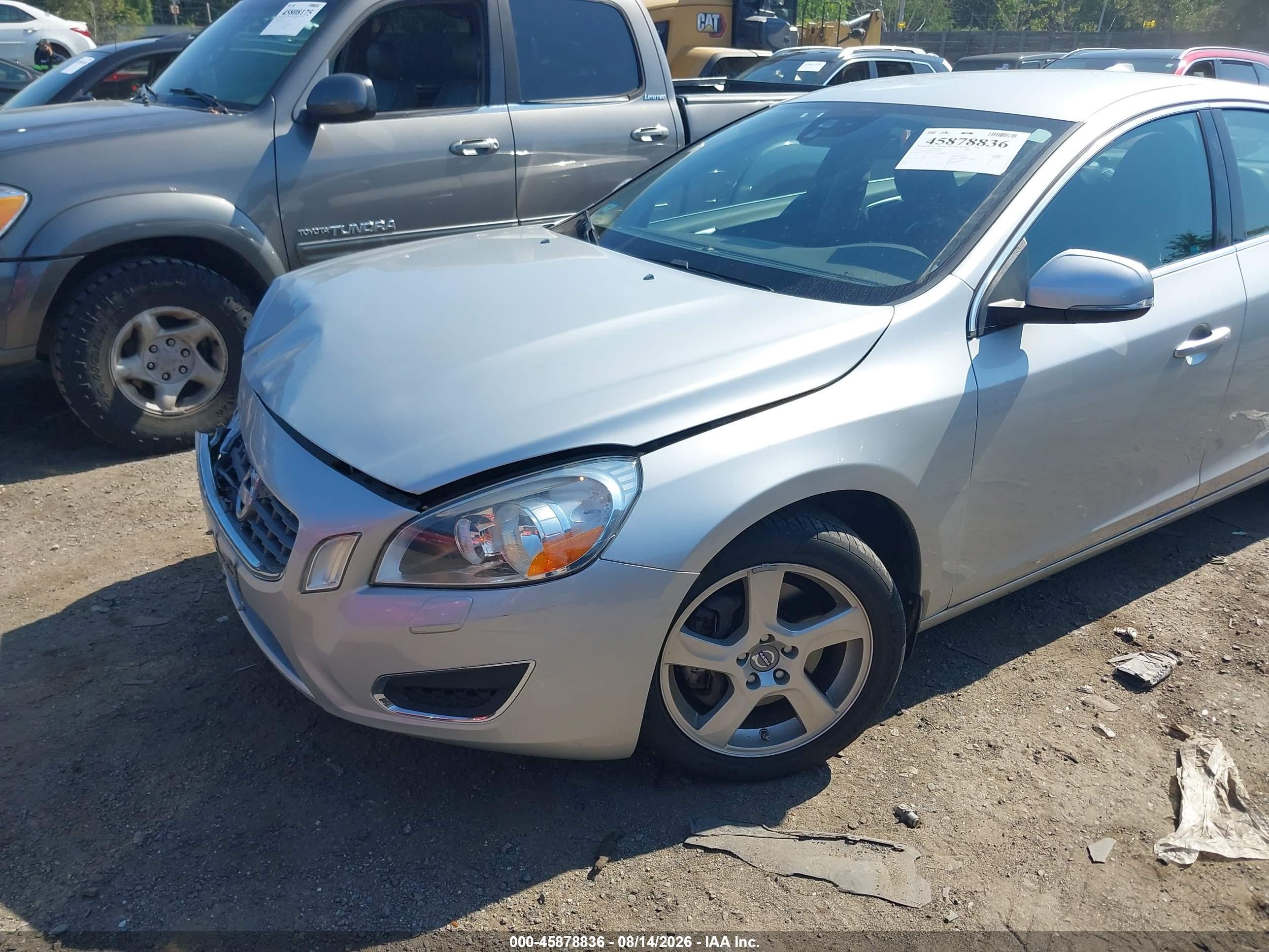 2012 Volvo S60 T5/t5 W/moonroof Silver vin: YV1622FS2C2129126