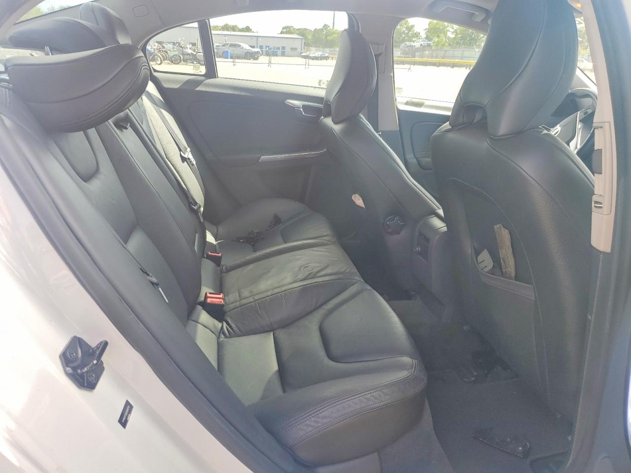 2012 Volvo S60 T5 White vin: YV1622FS3C2046725