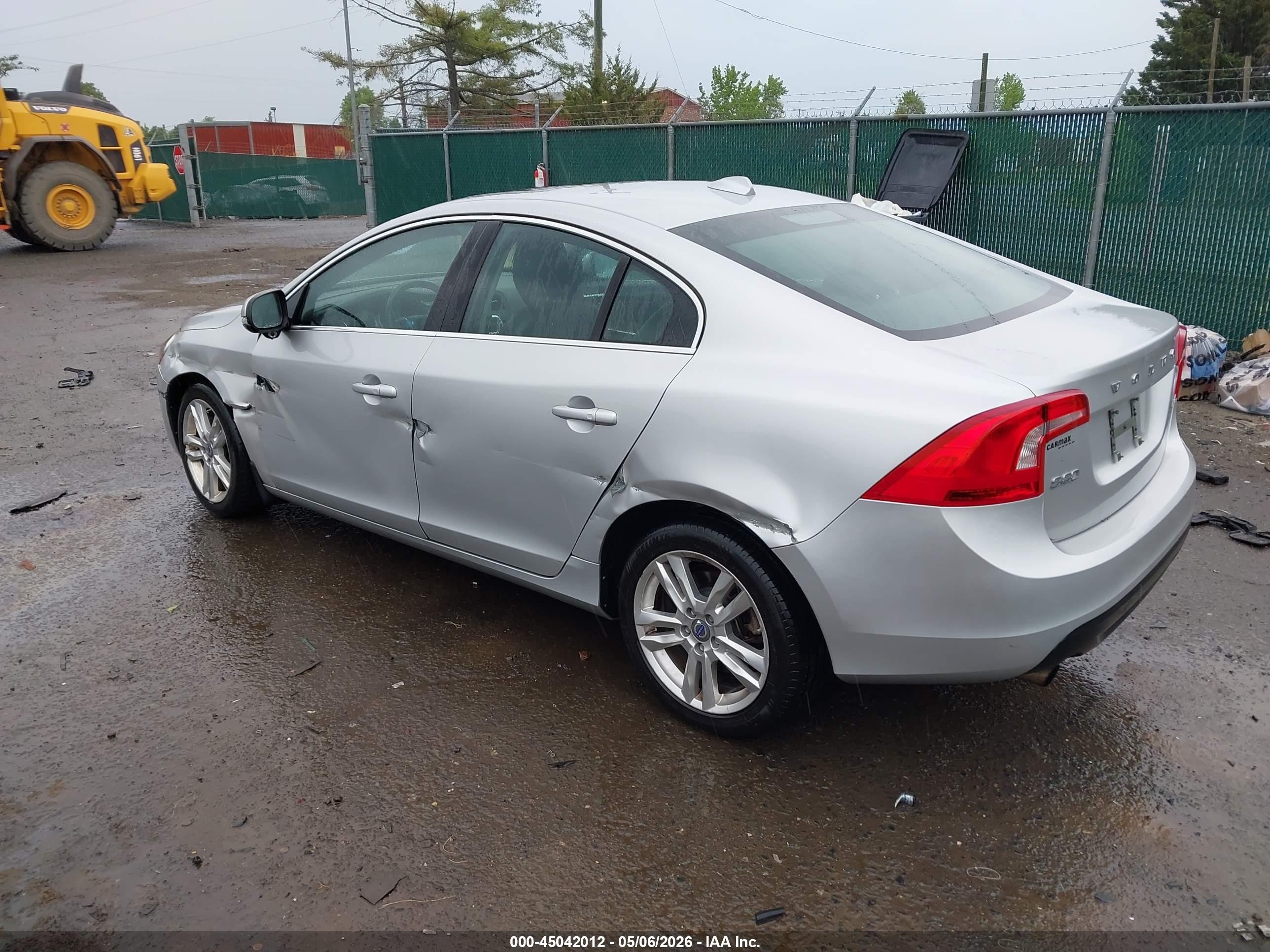 2012 Volvo S60 T5 Silver vin: YV1622FS3C2106907