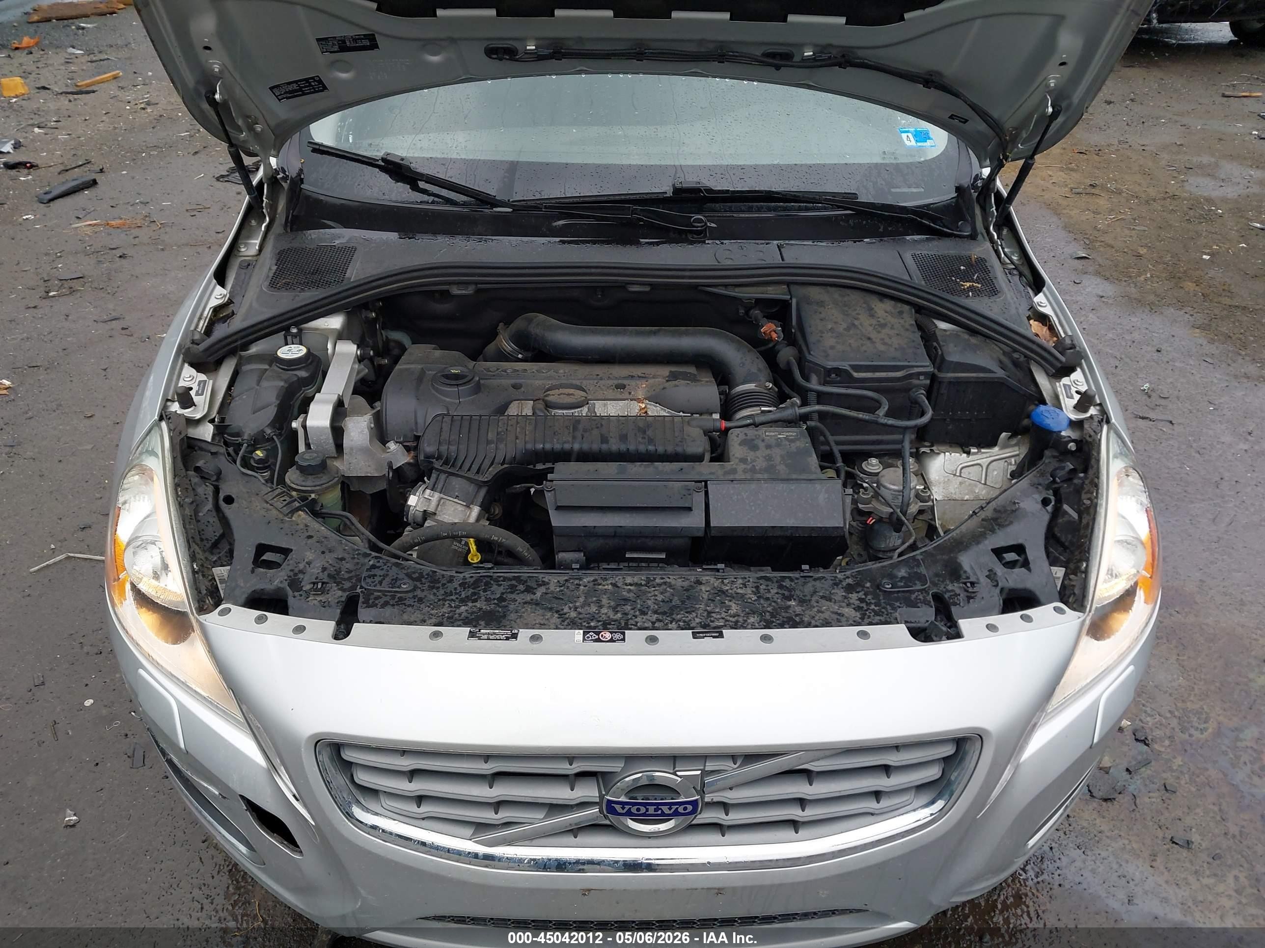 2012 Volvo S60 T5 Silver vin: YV1622FS3C2106907