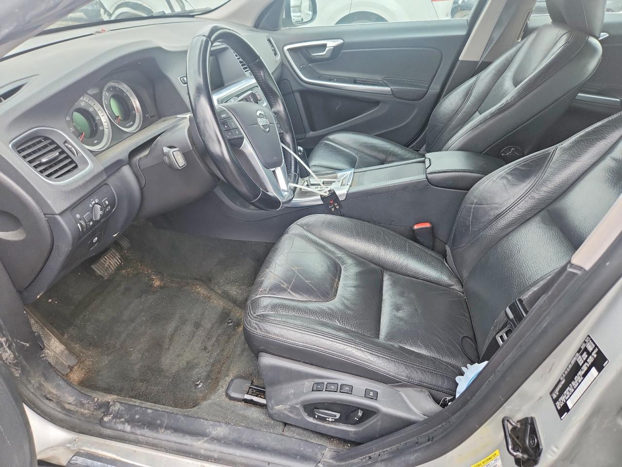 2012 Volvo S60 T5 Silver vin: YV1622FS3C2119057