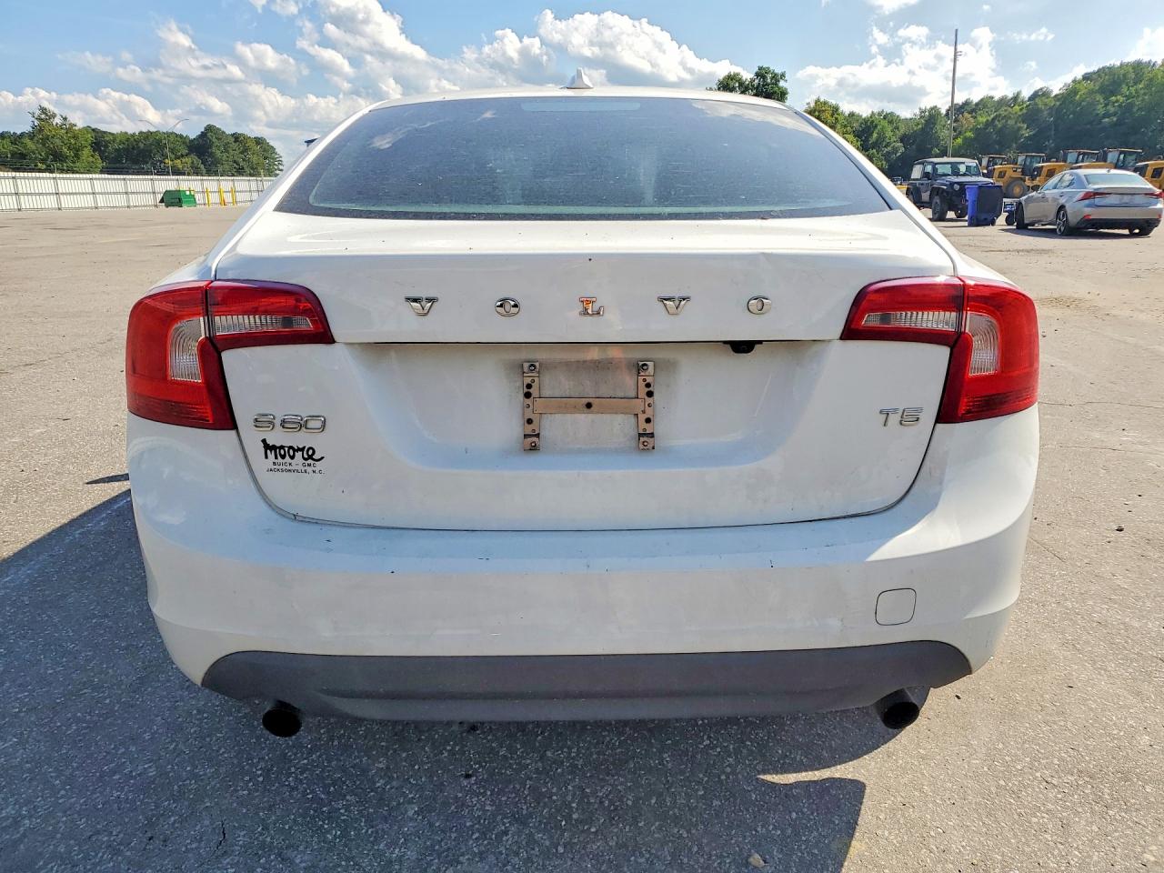 2012 Volvo S60 T5 White vin: YV1622FS3C2129796