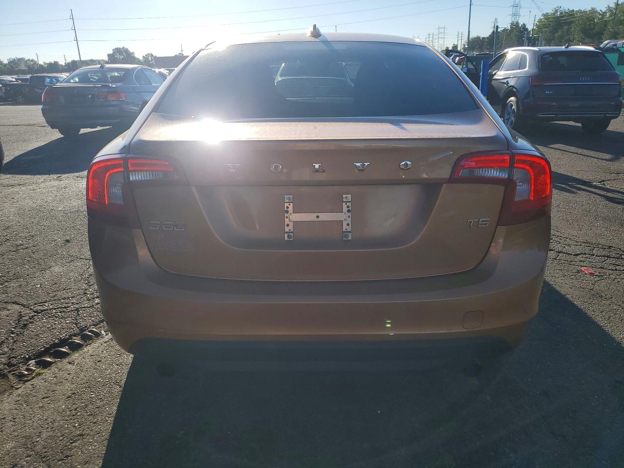 2012 Volvo S60 T5 Orange vin: YV1622FS4C2033966