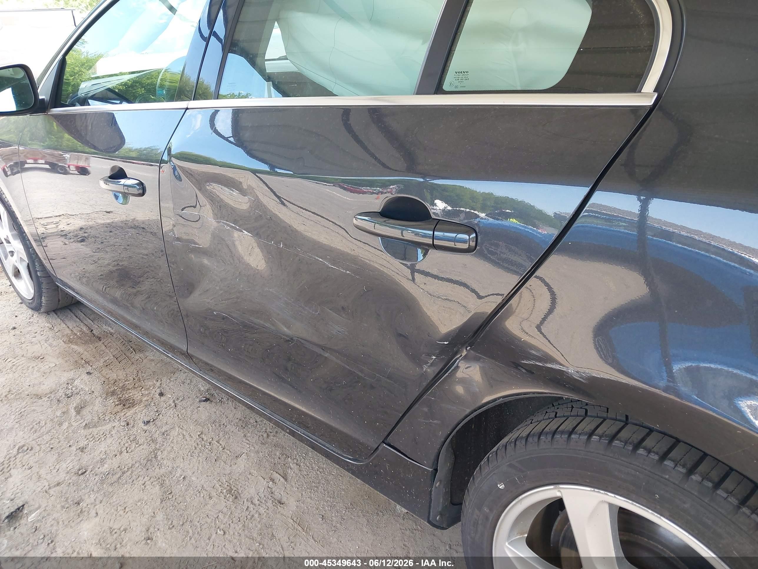 2012 Volvo S60 T5 Серый vin: YV1622FS4C2038990