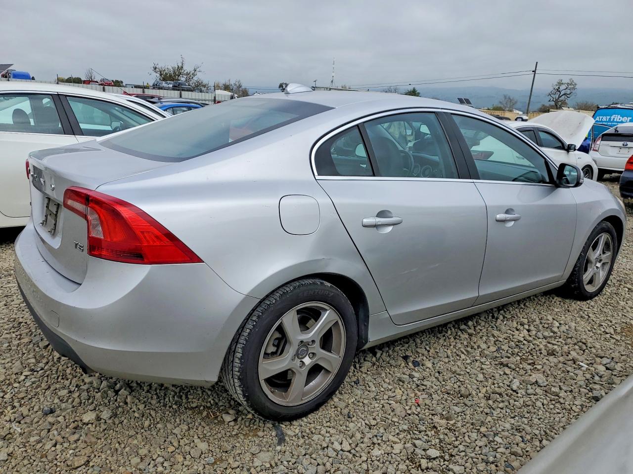 2012 Volvo S60 T5 Silver vin: YV1622FS4C2057765