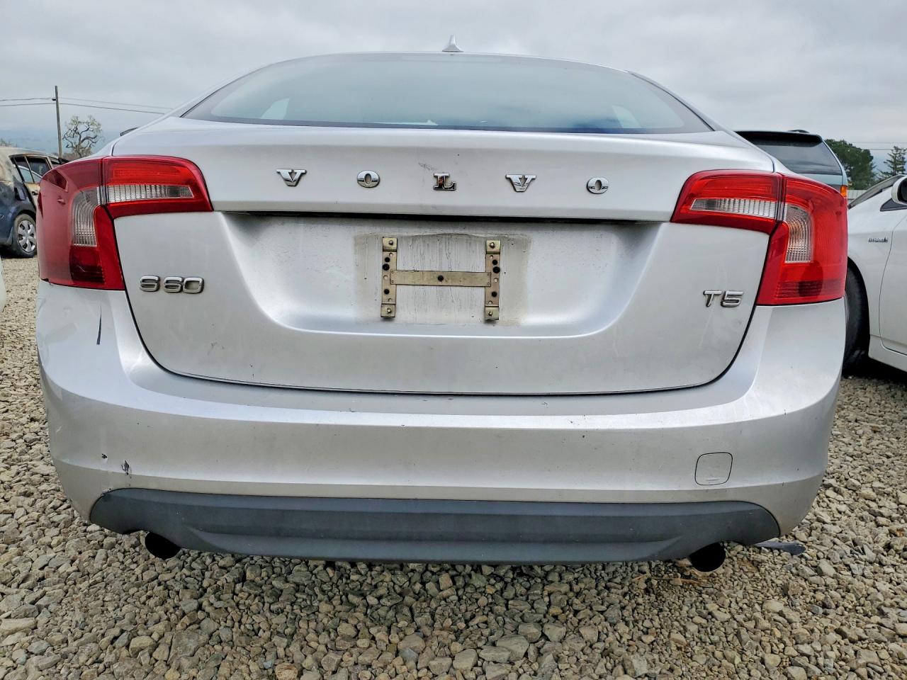 2012 Volvo S60 T5 Silver vin: YV1622FS4C2057765