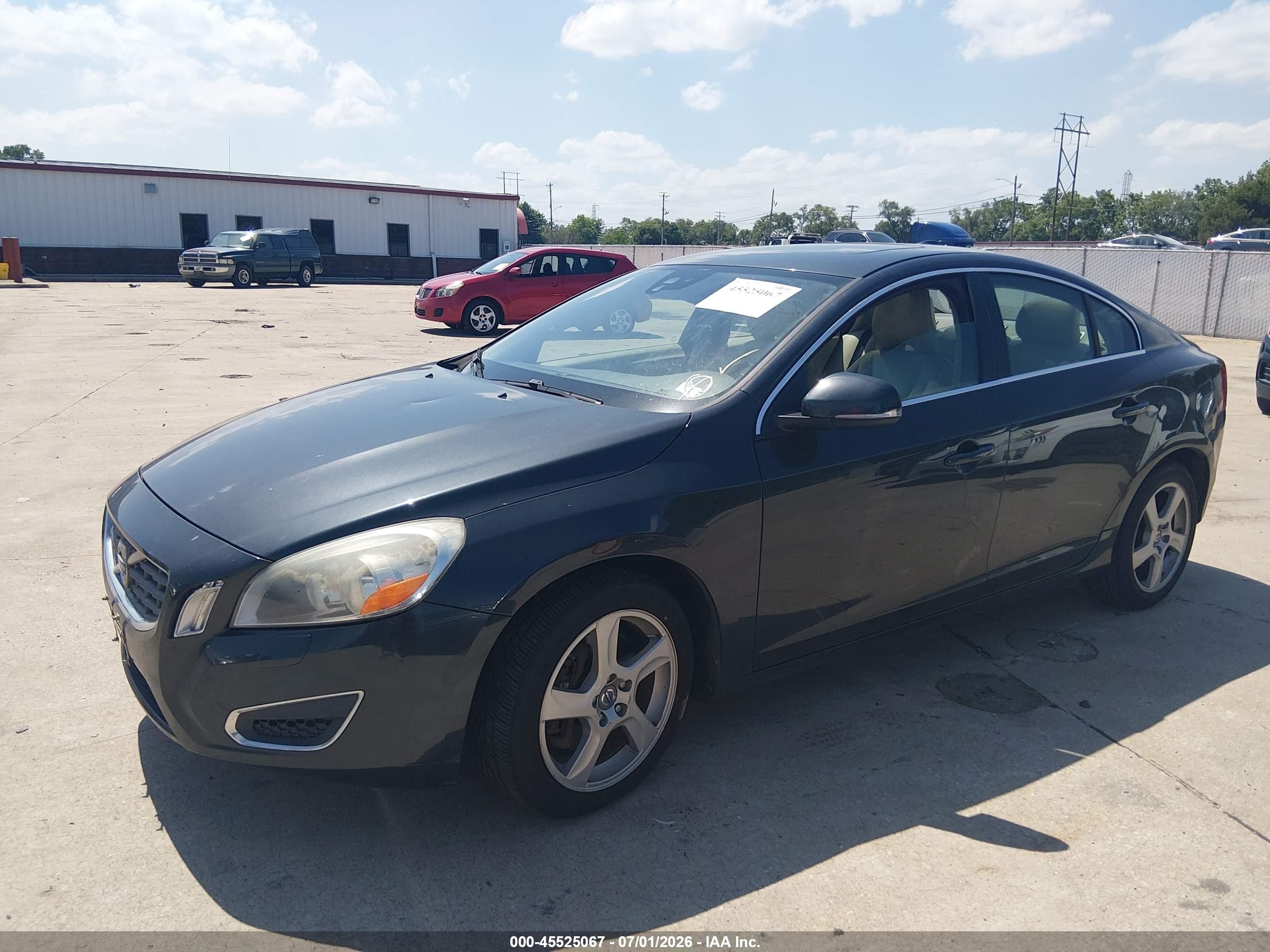 2012 Volvo S60 T5/t5 W/moonroof Gray vin: YV1622FS4C2091351