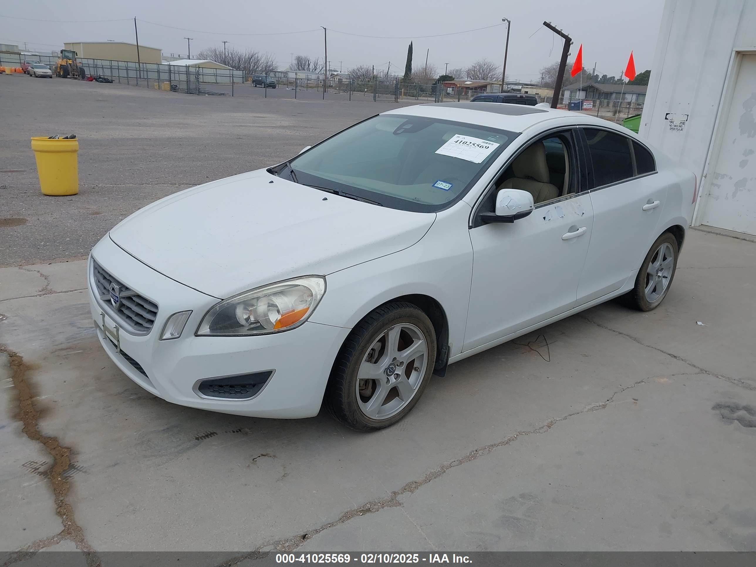 2012 Volvo S60 T5 White vin: YV1622FS4C2128219