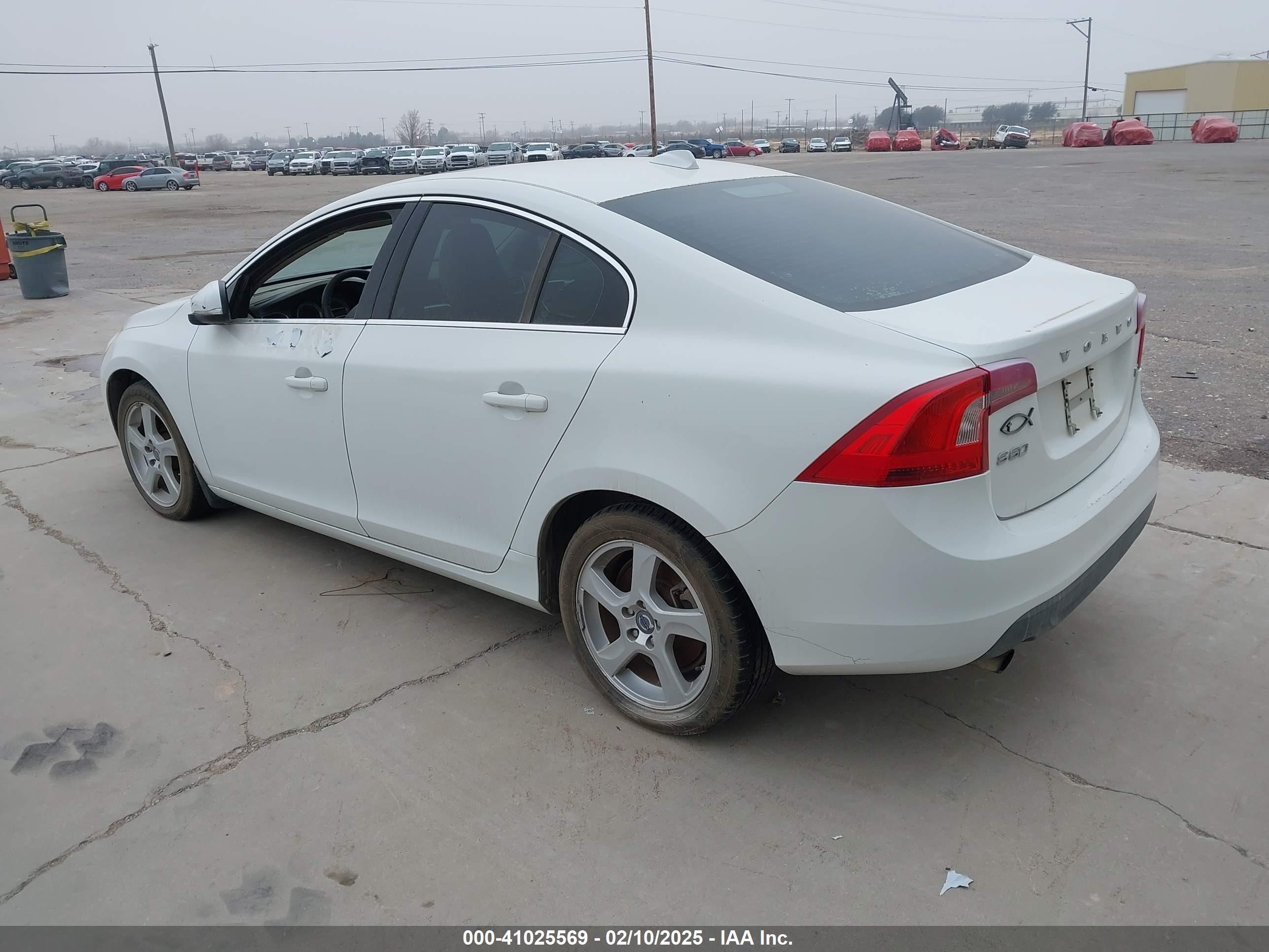 2012 Volvo S60 T5 White vin: YV1622FS4C2128219