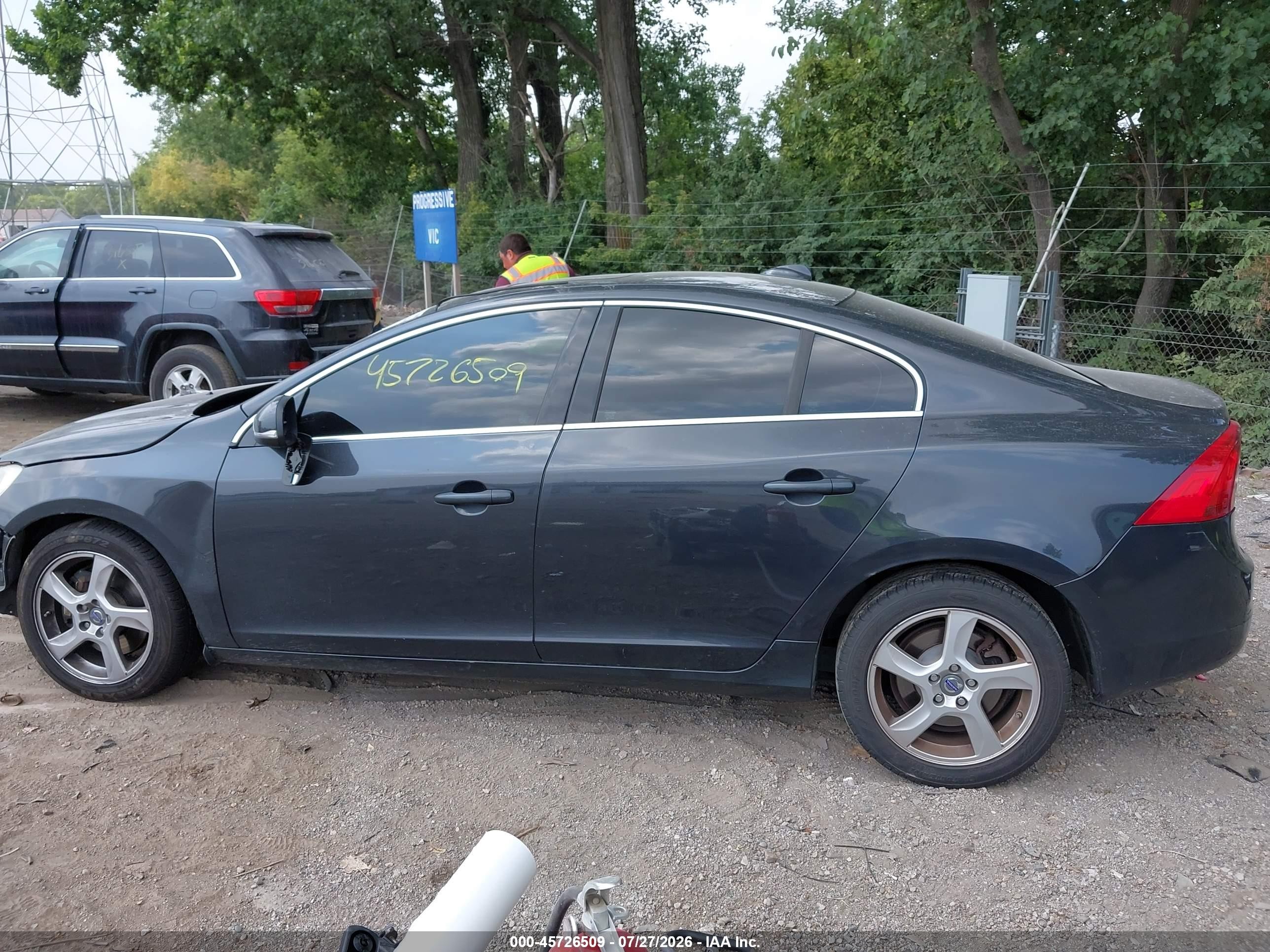 2012 Volvo S60 T5/t5 W/moonroof Gray vin: YV1622FS4C2140807