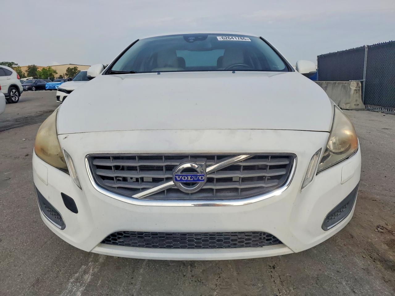 2012 Volvo S60 T5 White vin: YV1622FS5C2031188