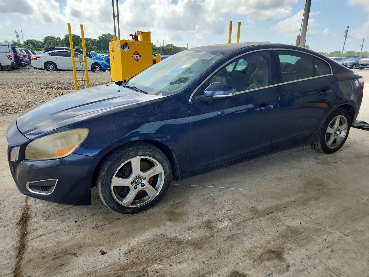 2012 Volvo S60 T5 Blue vin: YV1622FS5C2080102