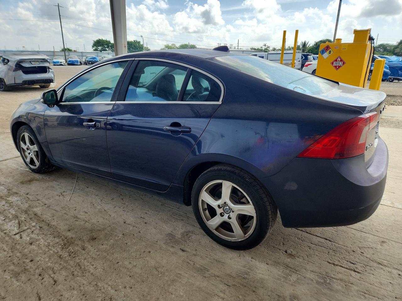 2012 Volvo S60 T5 Blue vin: YV1622FS5C2080102