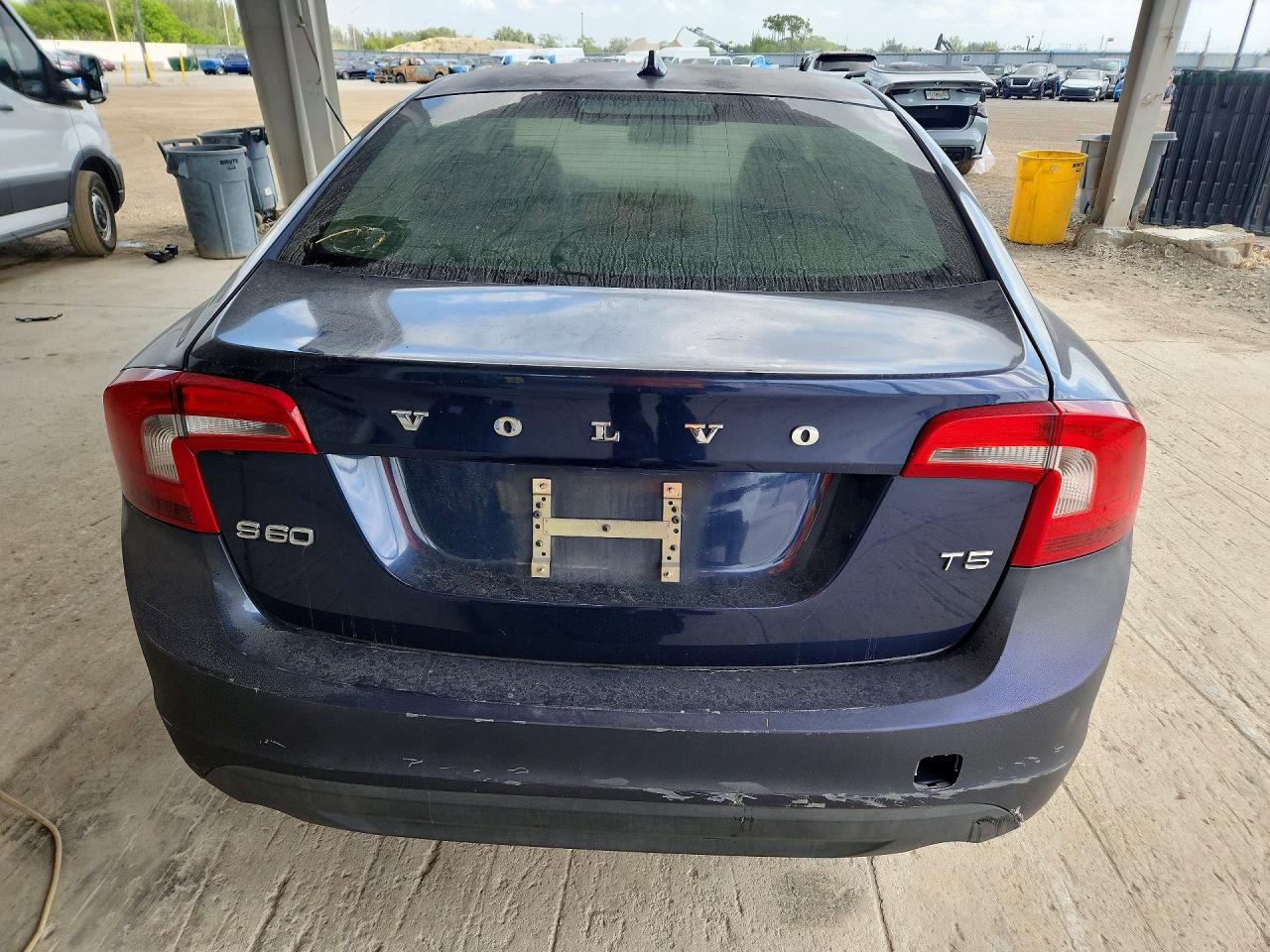 2012 Volvo S60 T5 Blue vin: YV1622FS5C2080102