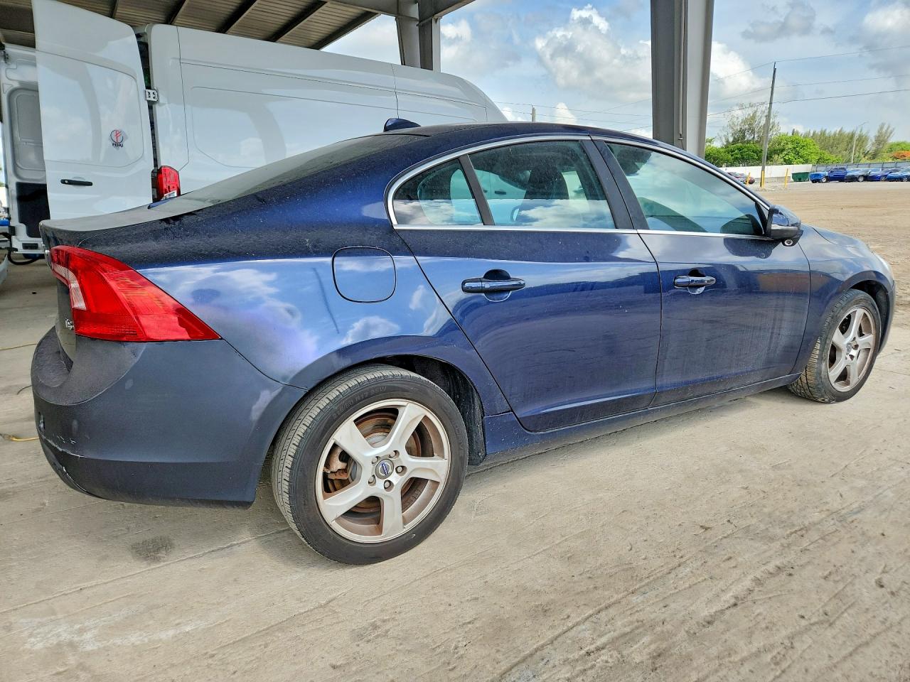 2012 Volvo S60 T5 Blue vin: YV1622FS5C2080102