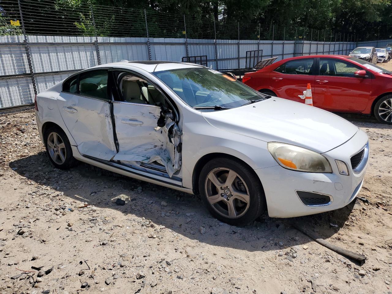 2012 Volvo S60 T5 White vin: YV1622FS6C2029191