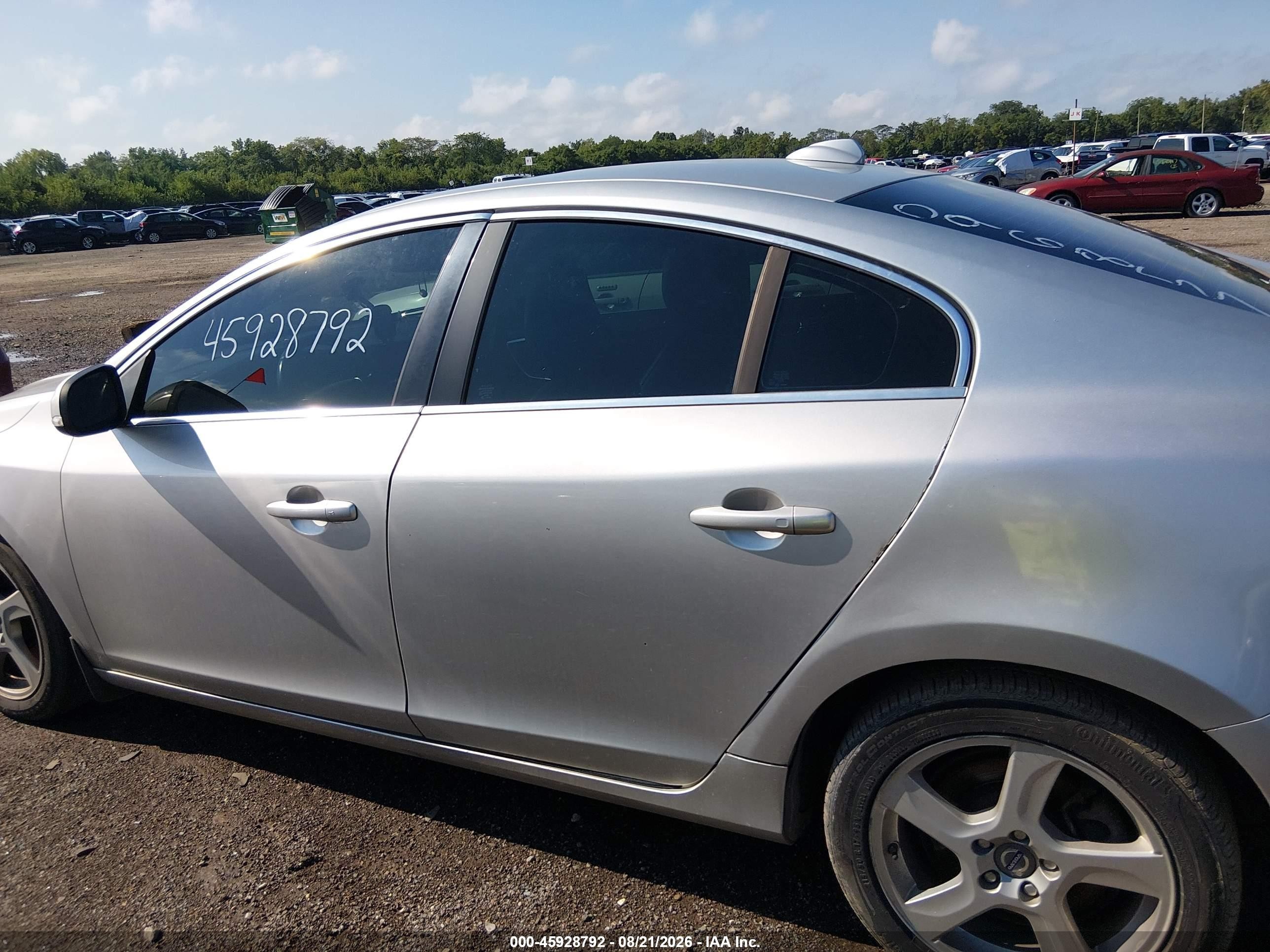 2012 Volvo S60 T5 Silver vin: YV1622FS6C2096857