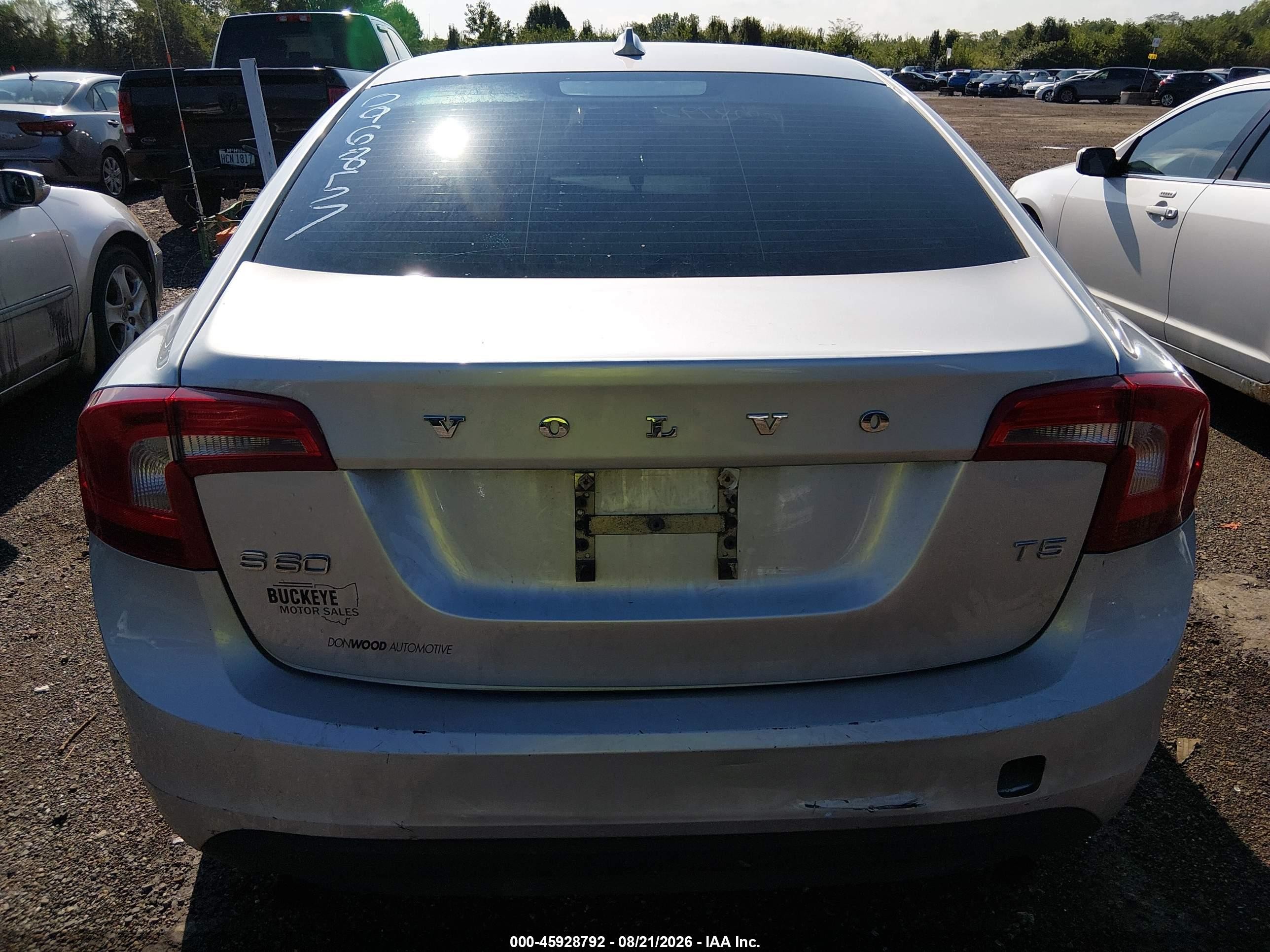 2012 Volvo S60 T5 Silver vin: YV1622FS6C2096857
