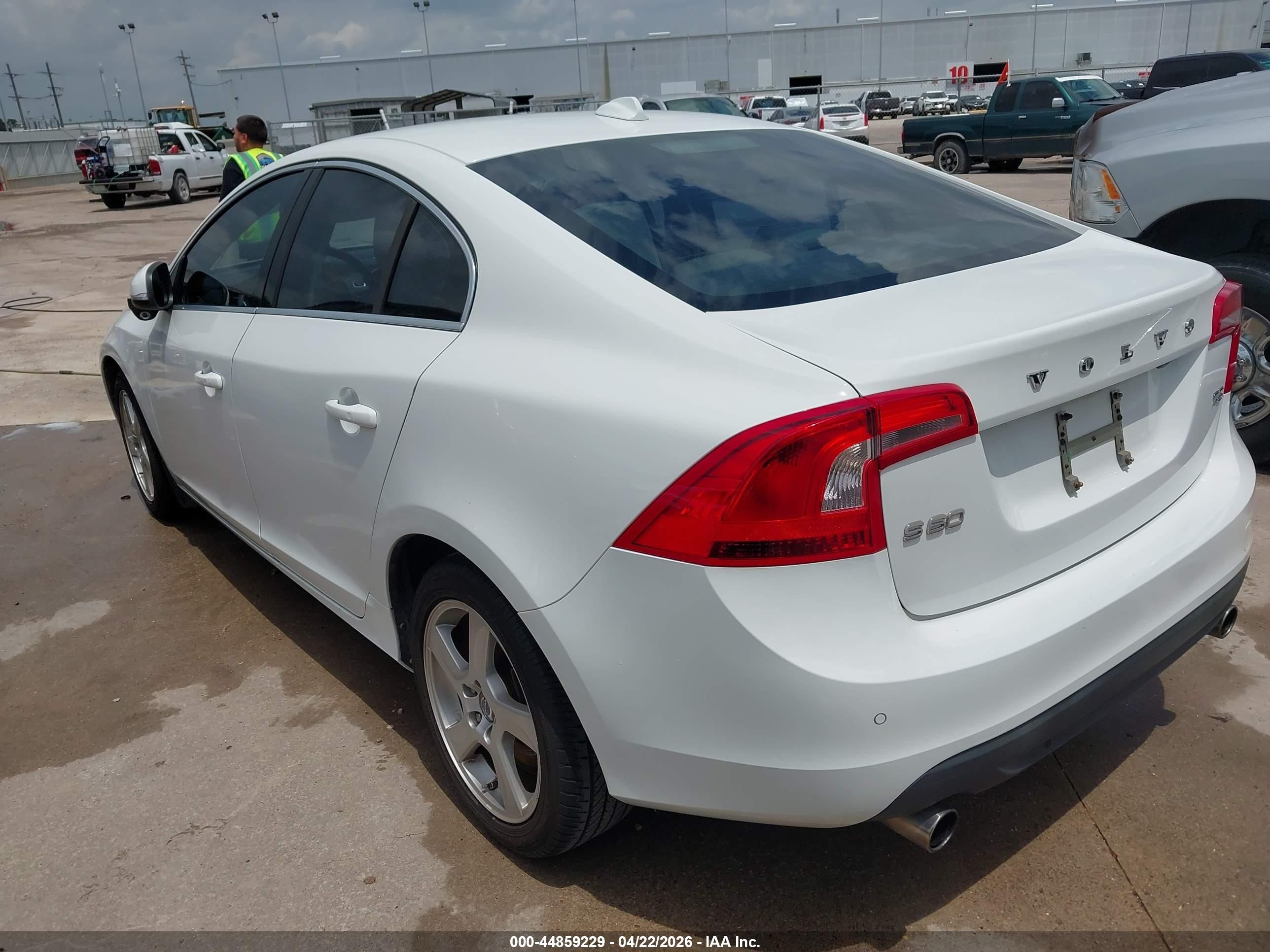 2012 Volvo S60 T5 White vin: YV1622FS6C2101412