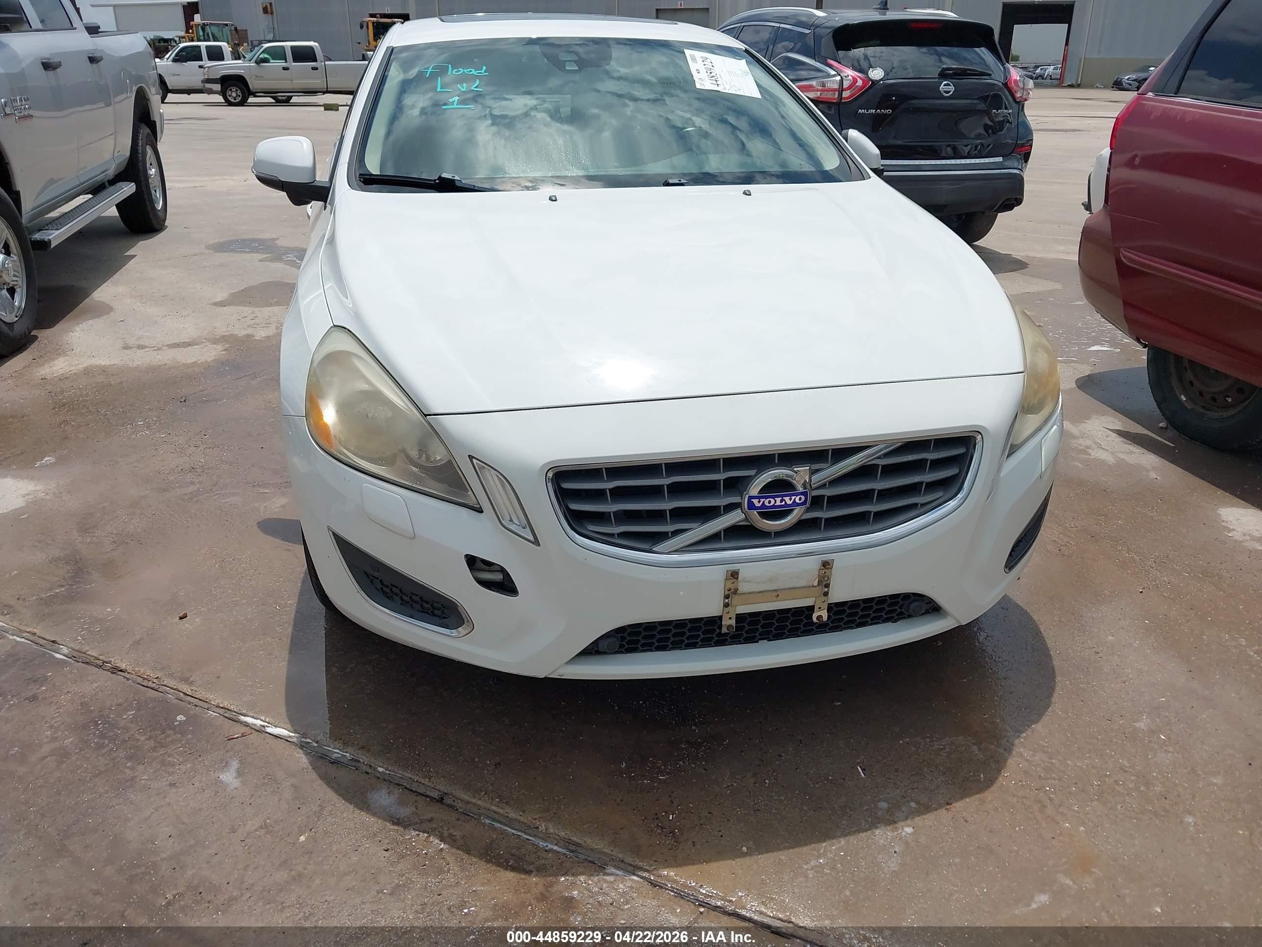 2012 Volvo S60 T5 White vin: YV1622FS6C2101412