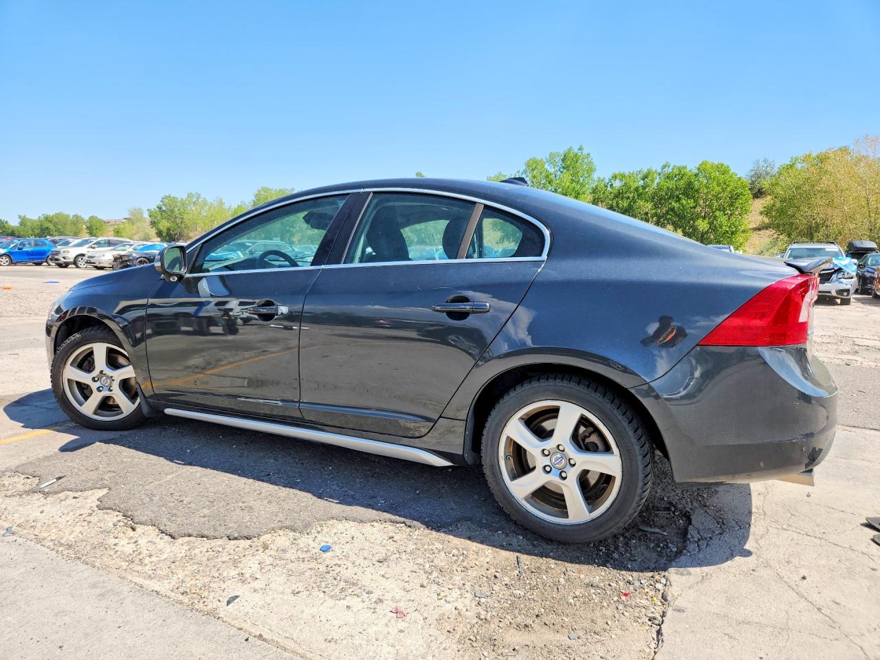 2012 Volvo S60 T5 Charcoal vin: YV1622FS6C2104732