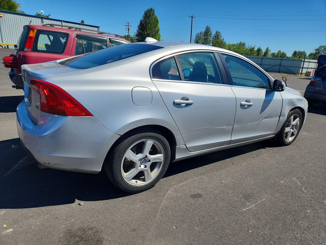 2012 Volvo S60 T5 Серебряный vin: YV1622FS6C2110028