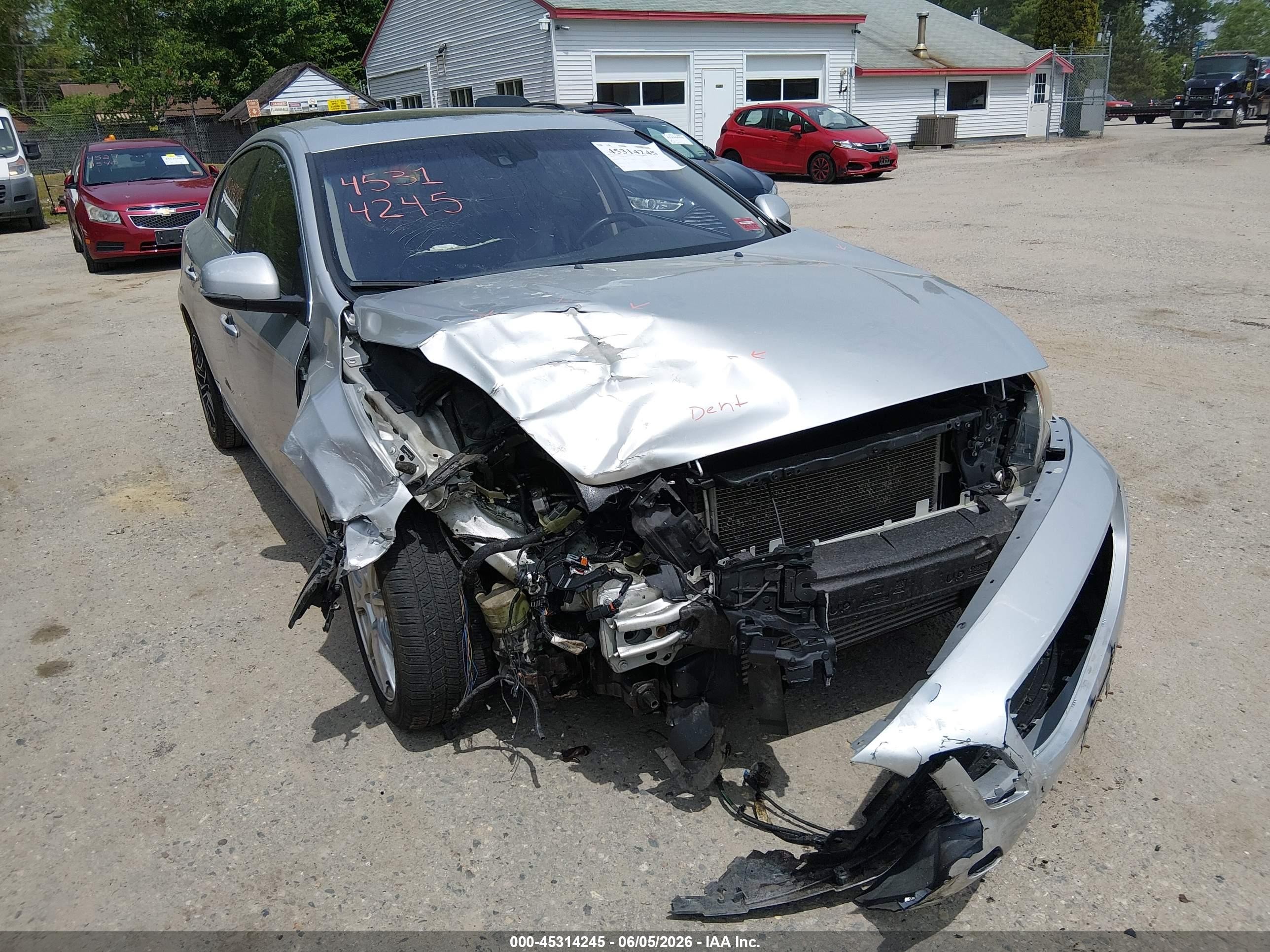 2012 Volvo S60 T5 Silver vin: YV1622FS6C2113382