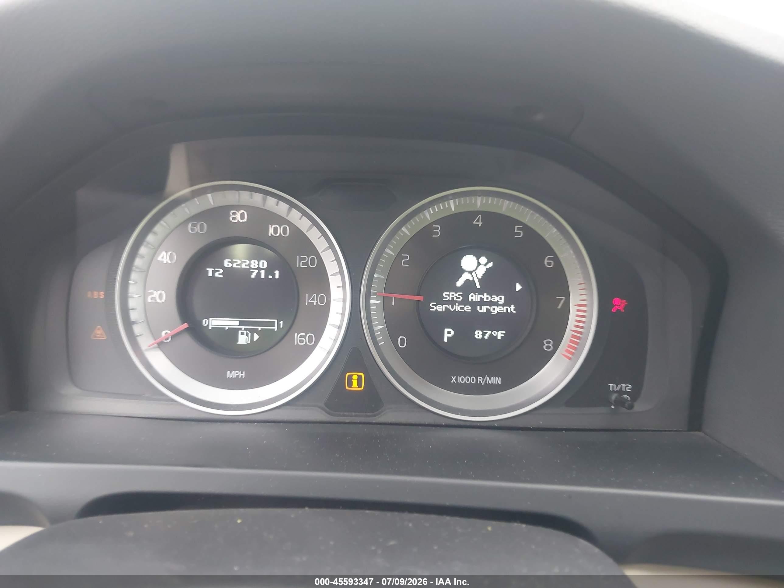 2012 Volvo S60 T5/t5 W/moonroof White vin: YV1622FS6C2126553