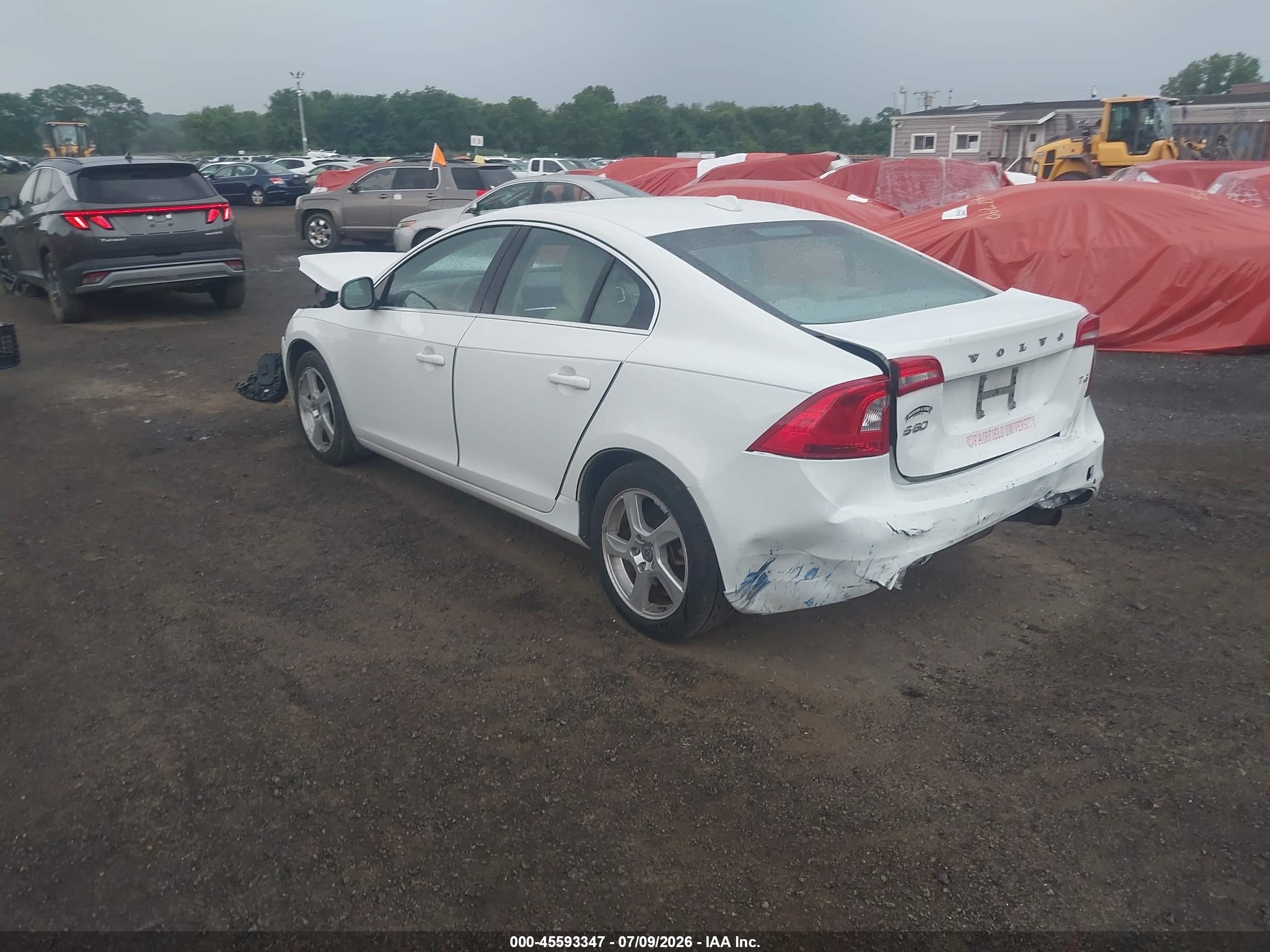 2012 Volvo S60 T5/t5 W/moonroof White vin: YV1622FS6C2126553