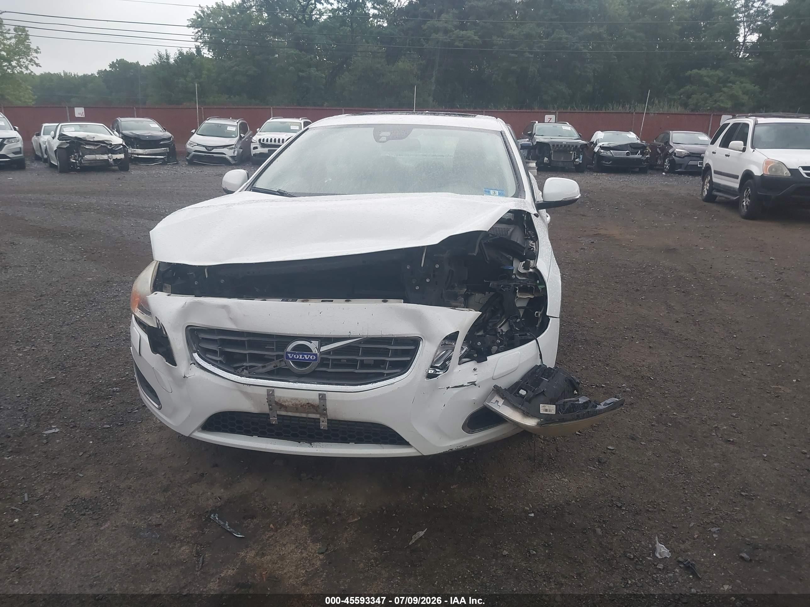 2012 Volvo S60 T5/t5 W/moonroof White vin: YV1622FS6C2126553