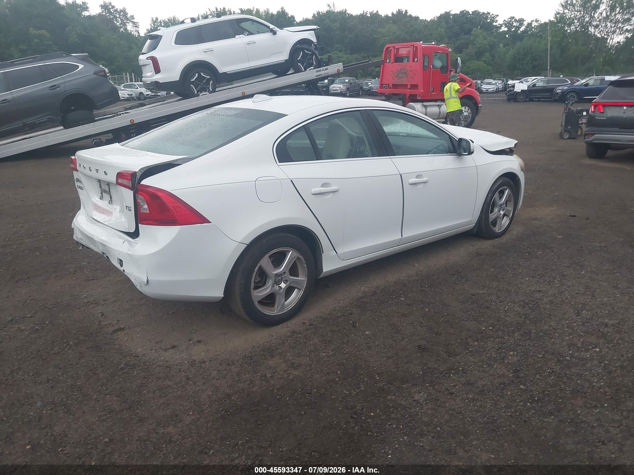 2012 Volvo S60 T5/t5 W/moonroof White vin: YV1622FS6C2126553