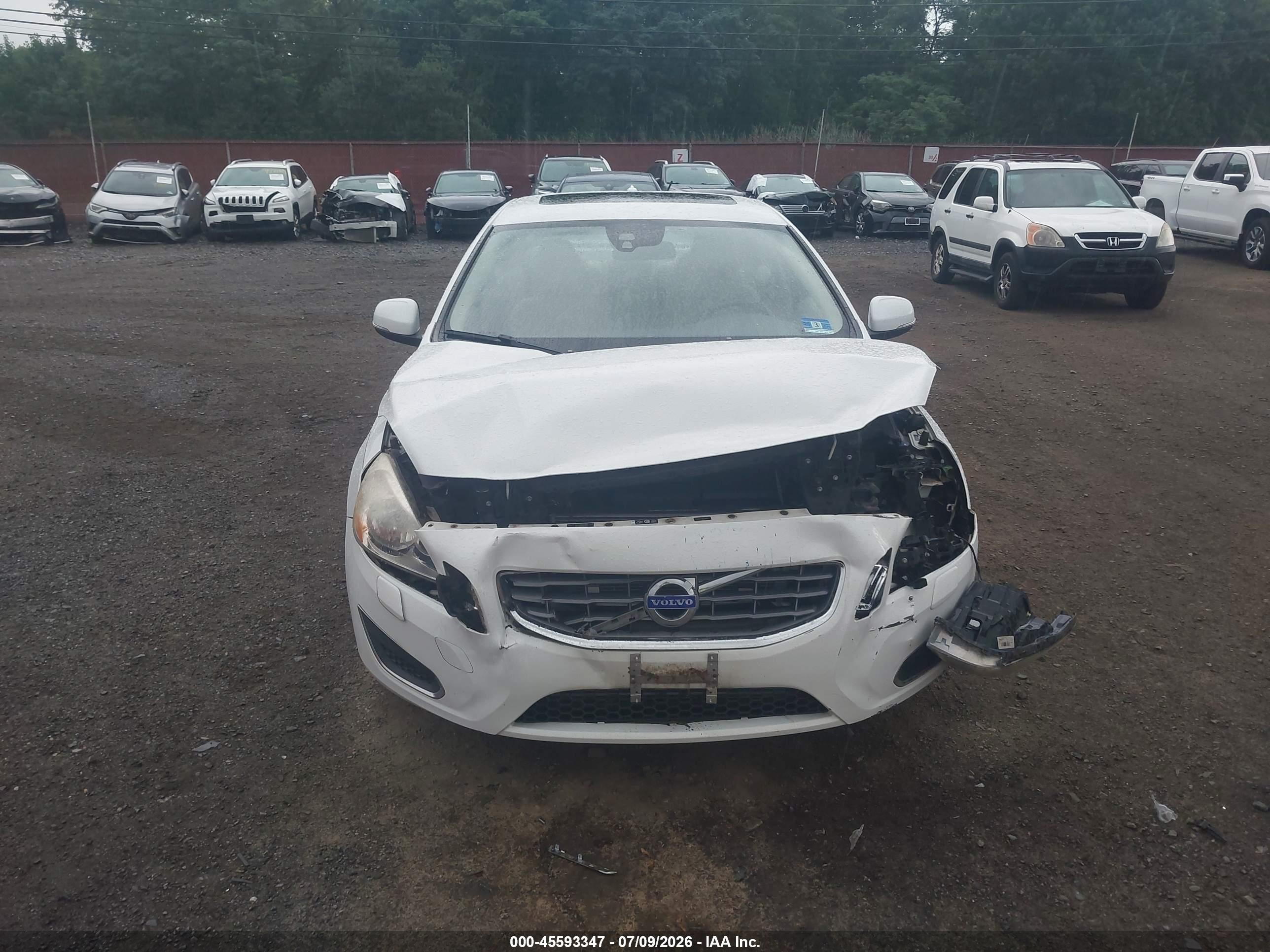 2012 Volvo S60 T5/t5 W/moonroof White vin: YV1622FS6C2126553