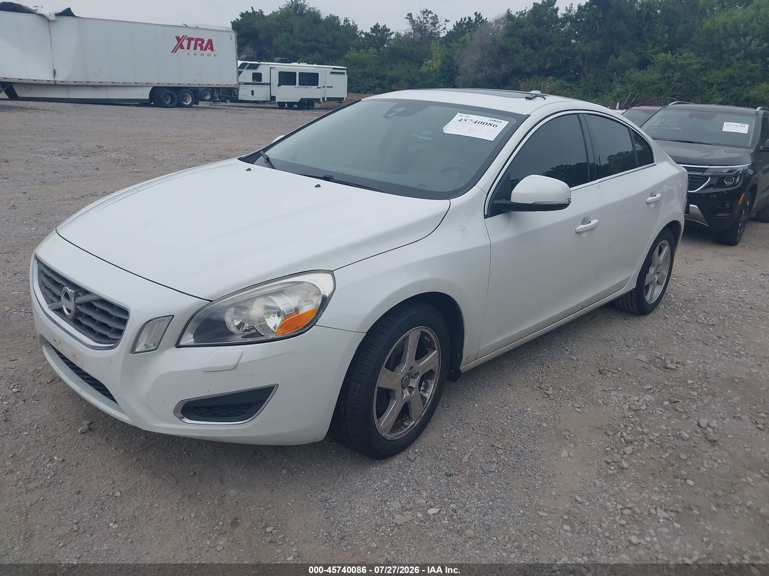 2012 Volvo S60 T5/t5 W/moonroof White vin: YV1622FS6C2134166