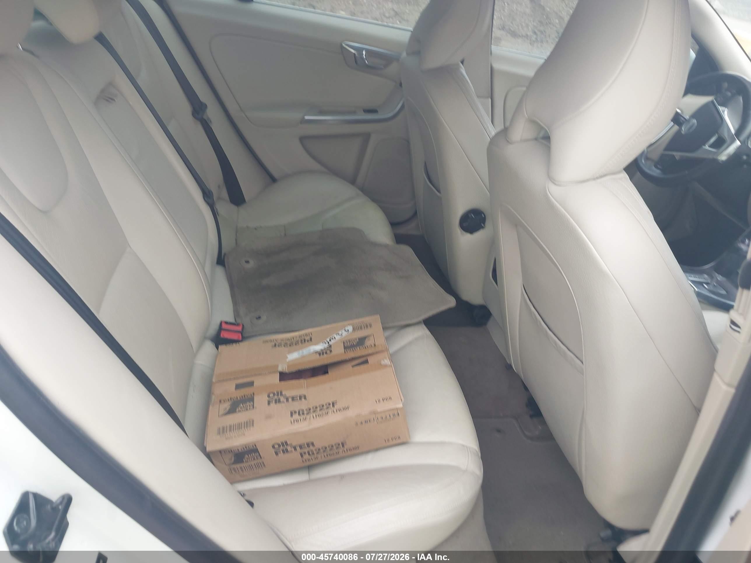 2012 Volvo S60 T5/t5 W/moonroof White vin: YV1622FS6C2134166