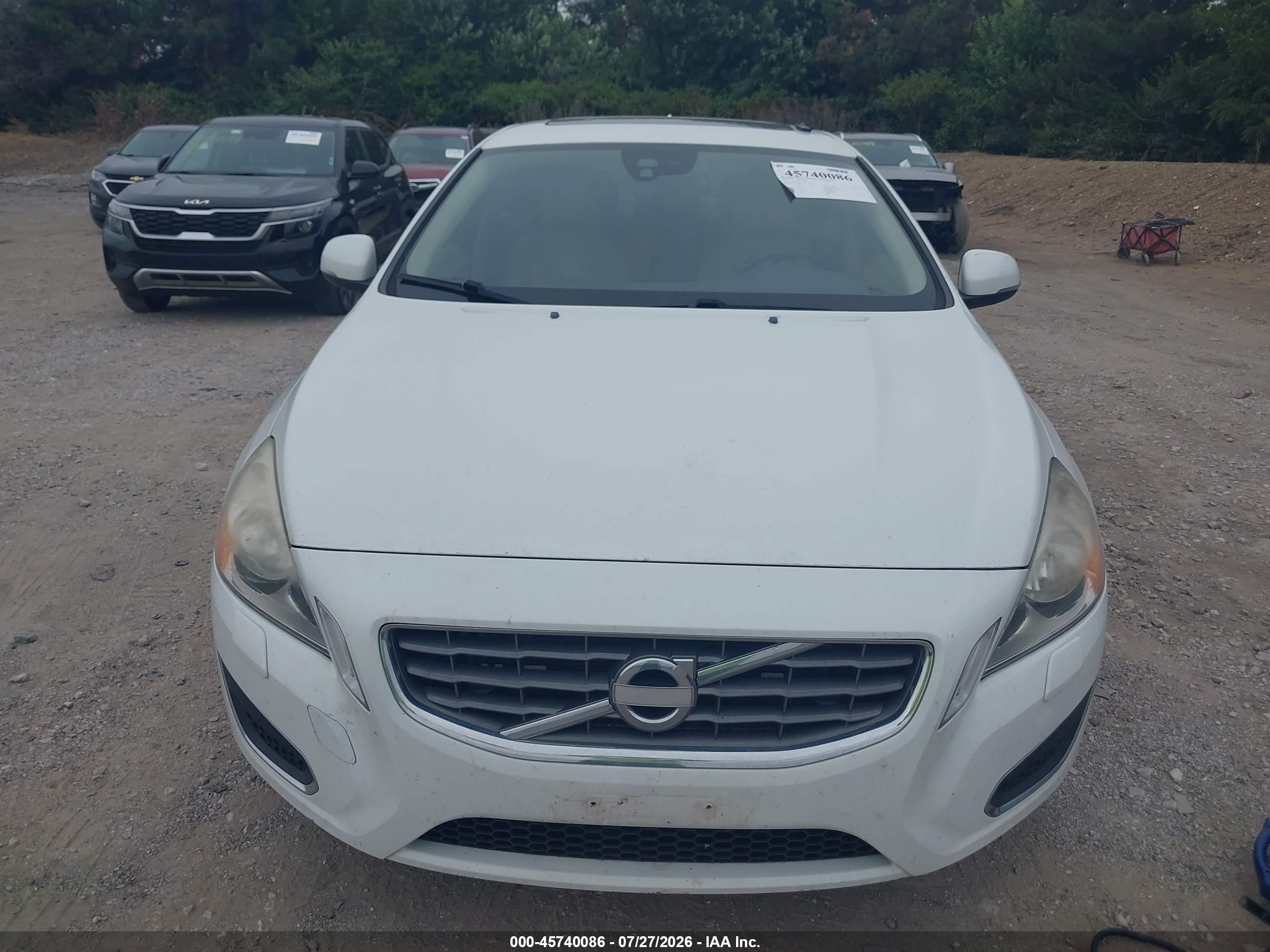 2012 Volvo S60 T5/t5 W/moonroof White vin: YV1622FS6C2134166