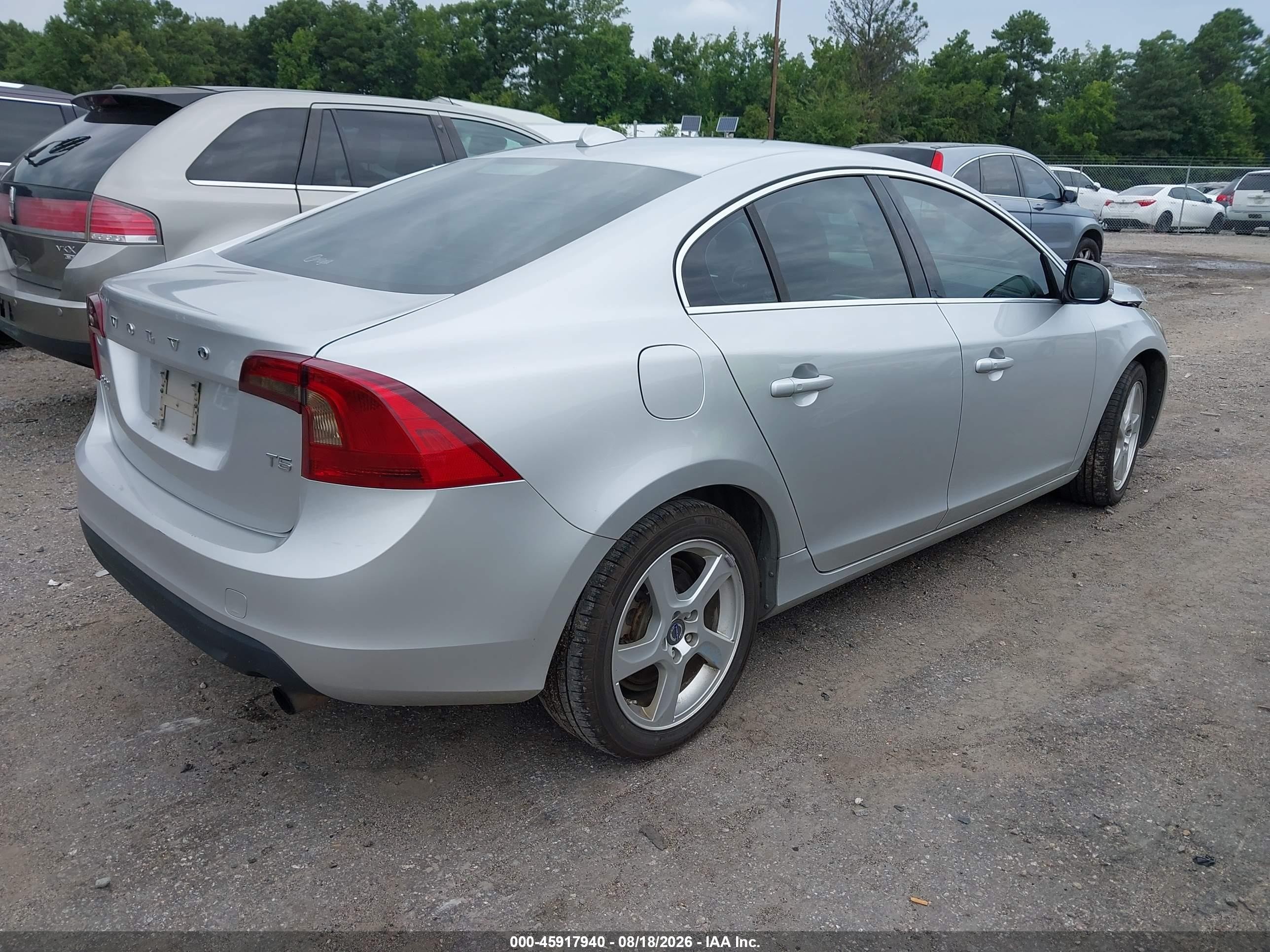 2012 Volvo S60 T5 Silver vin: YV1622FS7C2046632