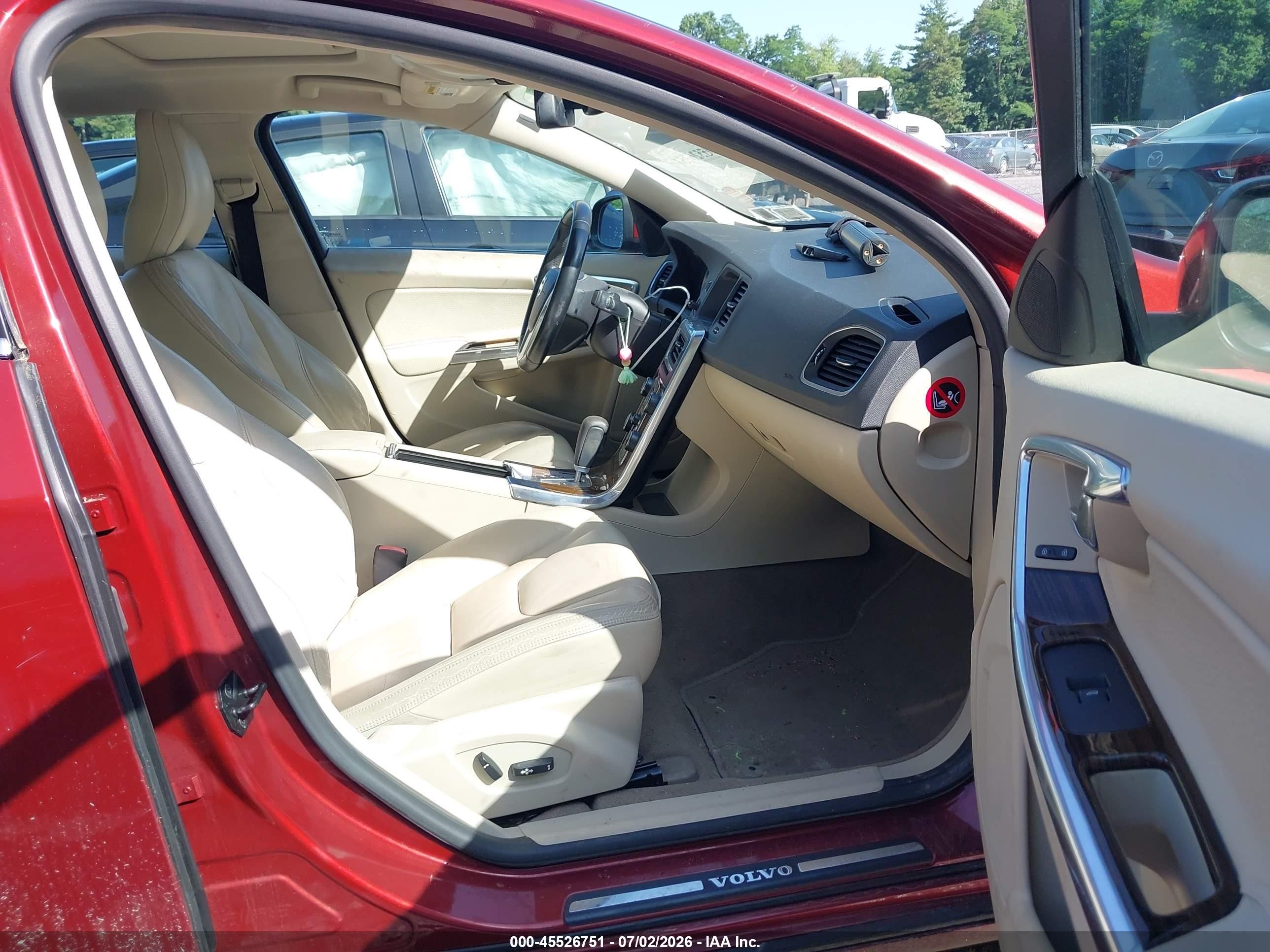 2012 Volvo S60 T5 Maroon vin: YV1622FS7C2107851