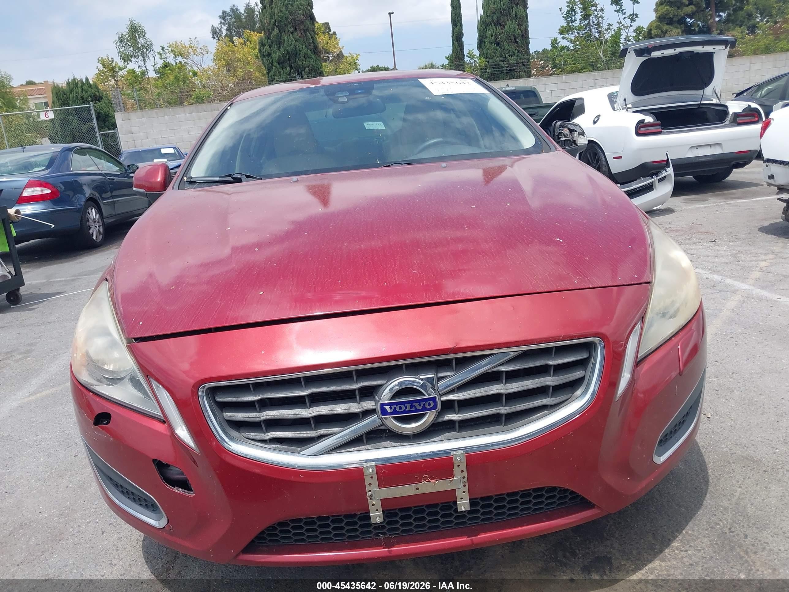 2012 Volvo S60 T5 Красный vin: YV1622FS7C2107977