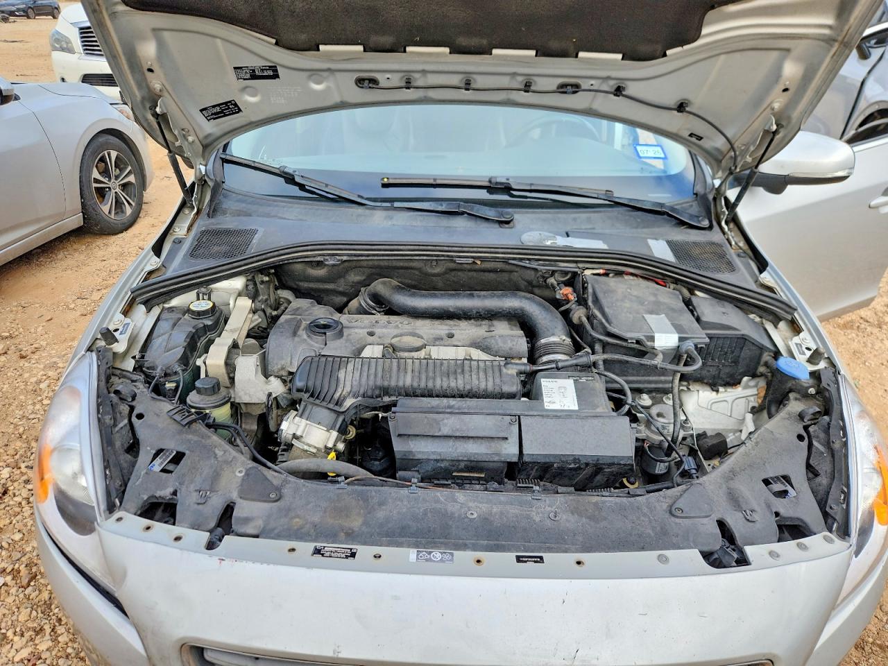 2012 Volvo S60 T5 Серебряный vin: YV1622FS8C2079736