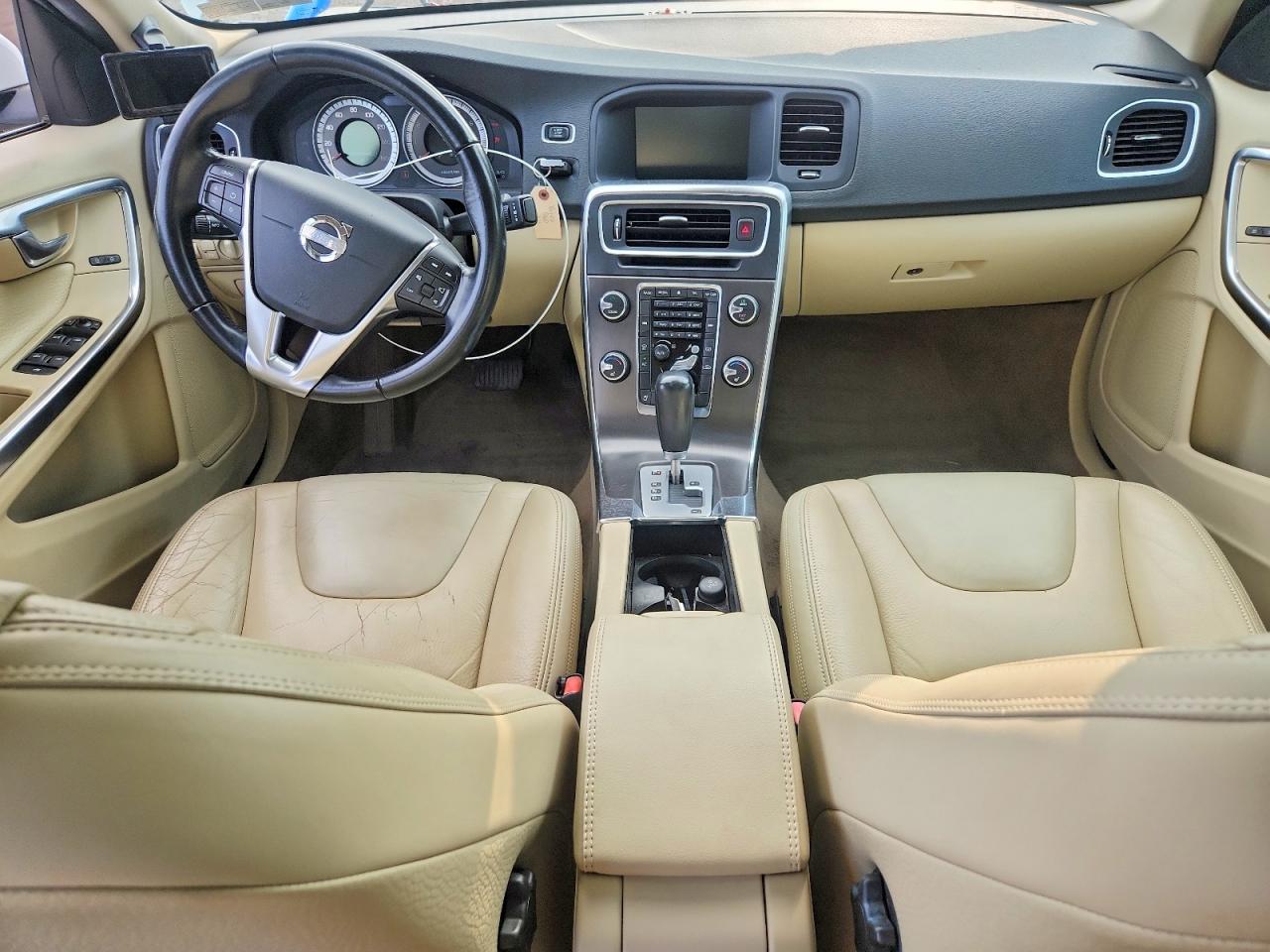 2012 Volvo S60 T5 White vin: YV1622FS8C2093796