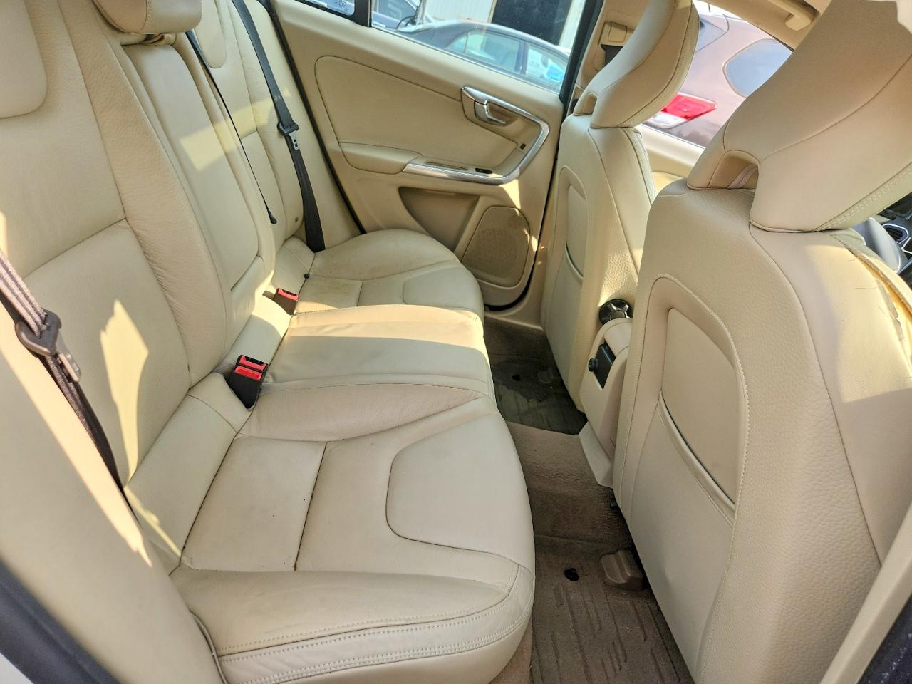 2012 Volvo S60 T5 White vin: YV1622FS8C2093796