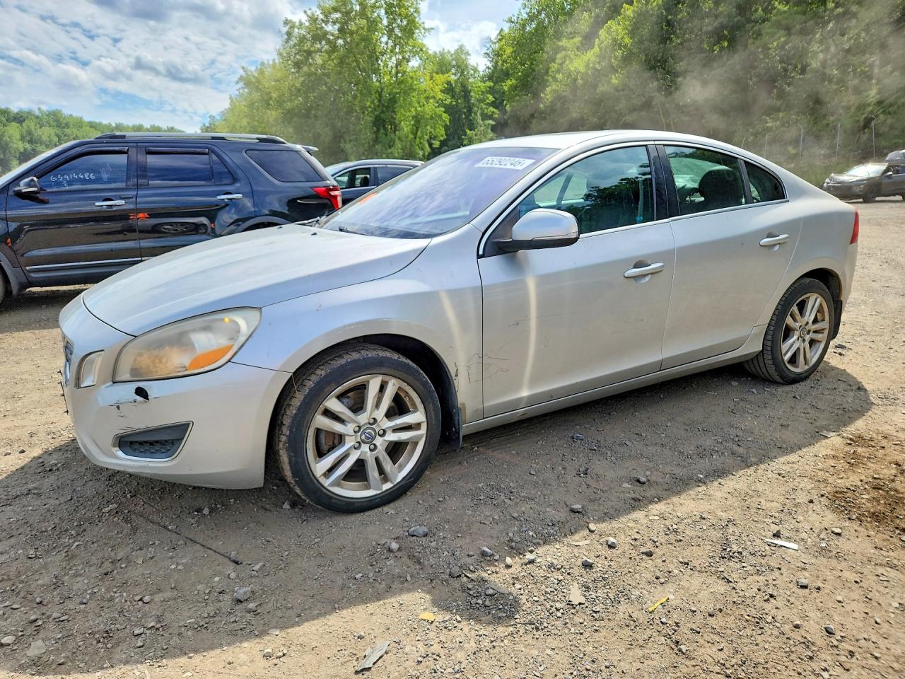 2012 Volvo S60 T5 Silver vin: YV1622FS8C2099887