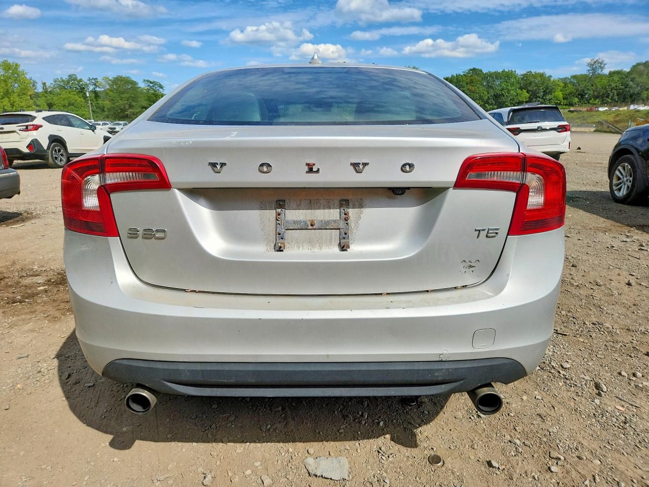 2012 Volvo S60 T5 Silver vin: YV1622FS8C2099887