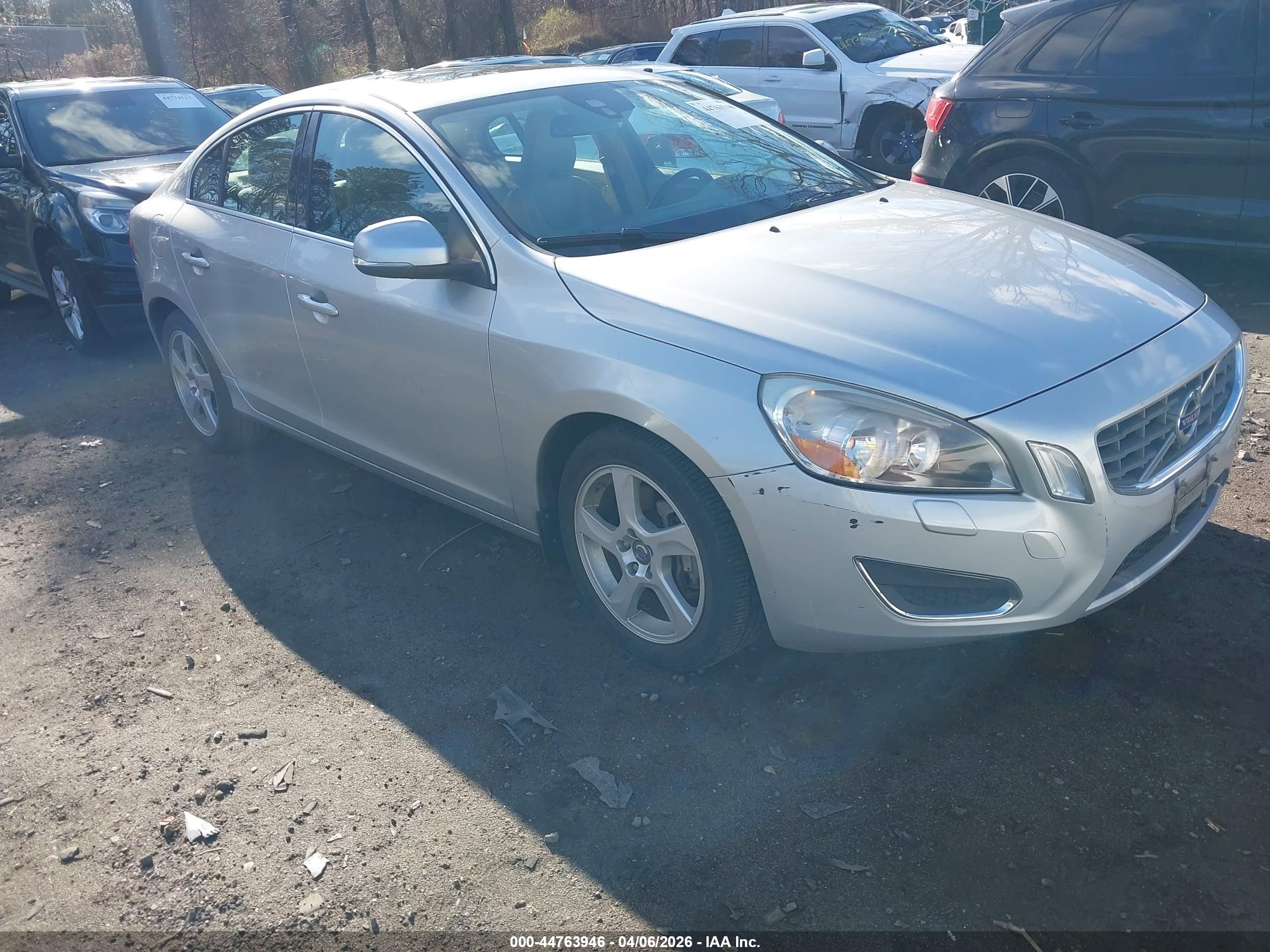 YV1622FS8C2119636