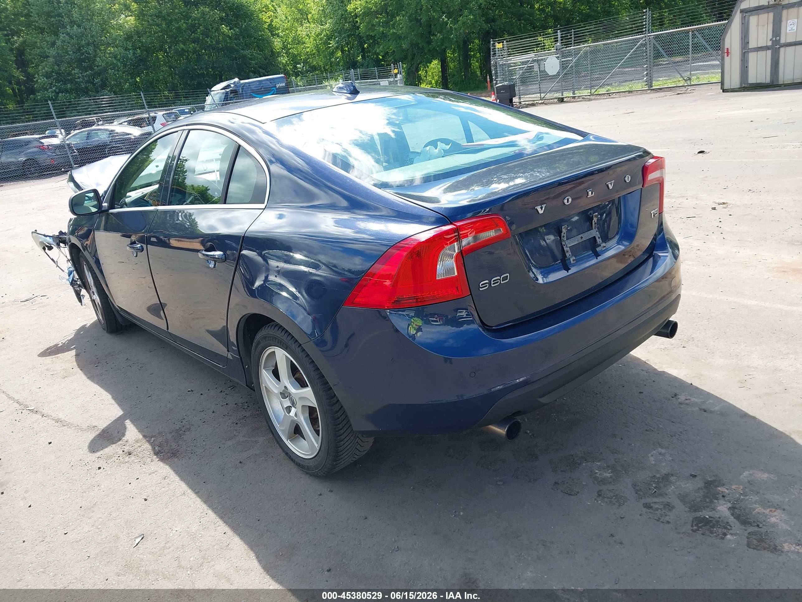 2012 Volvo S60 T5/t5 W/moonroof Blue vin: YV1622FS8C2129065