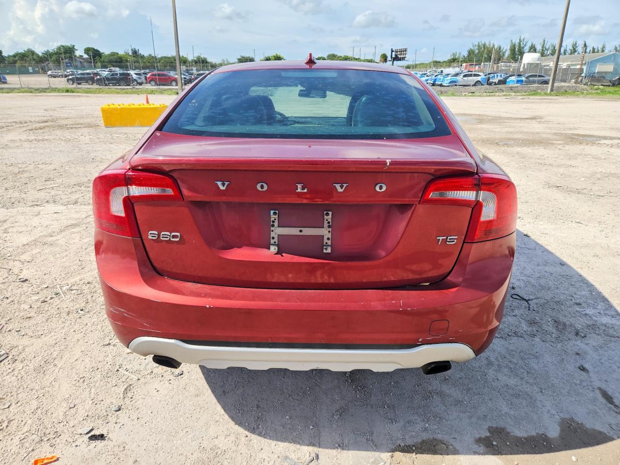 2012 Volvo S60 T5 Red vin: YV1622FS9C2020730