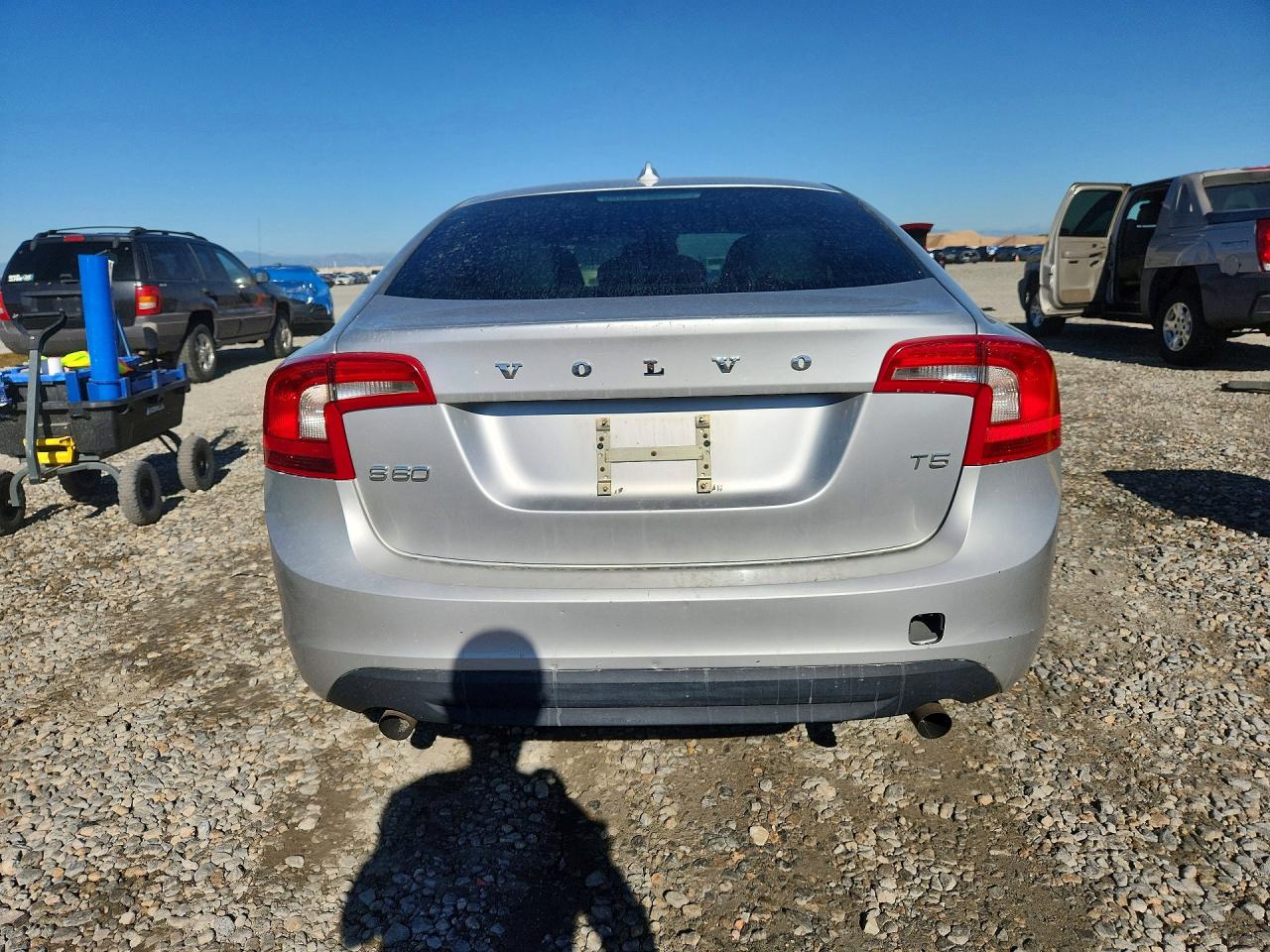 2012 Volvo S60 T5 Silver vin: YV1622FS9C2040895