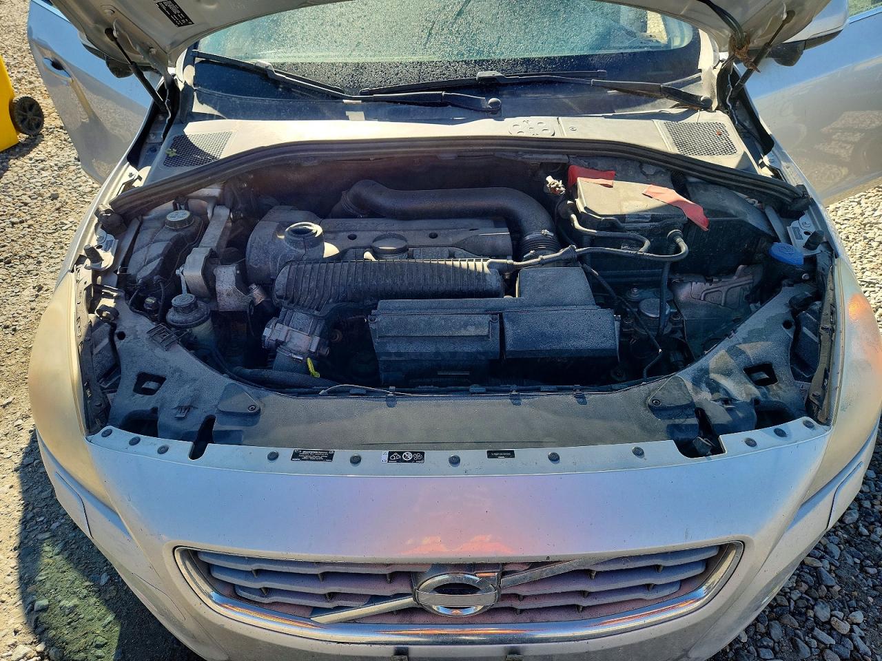 2012 Volvo S60 T5 Silver vin: YV1622FS9C2040895